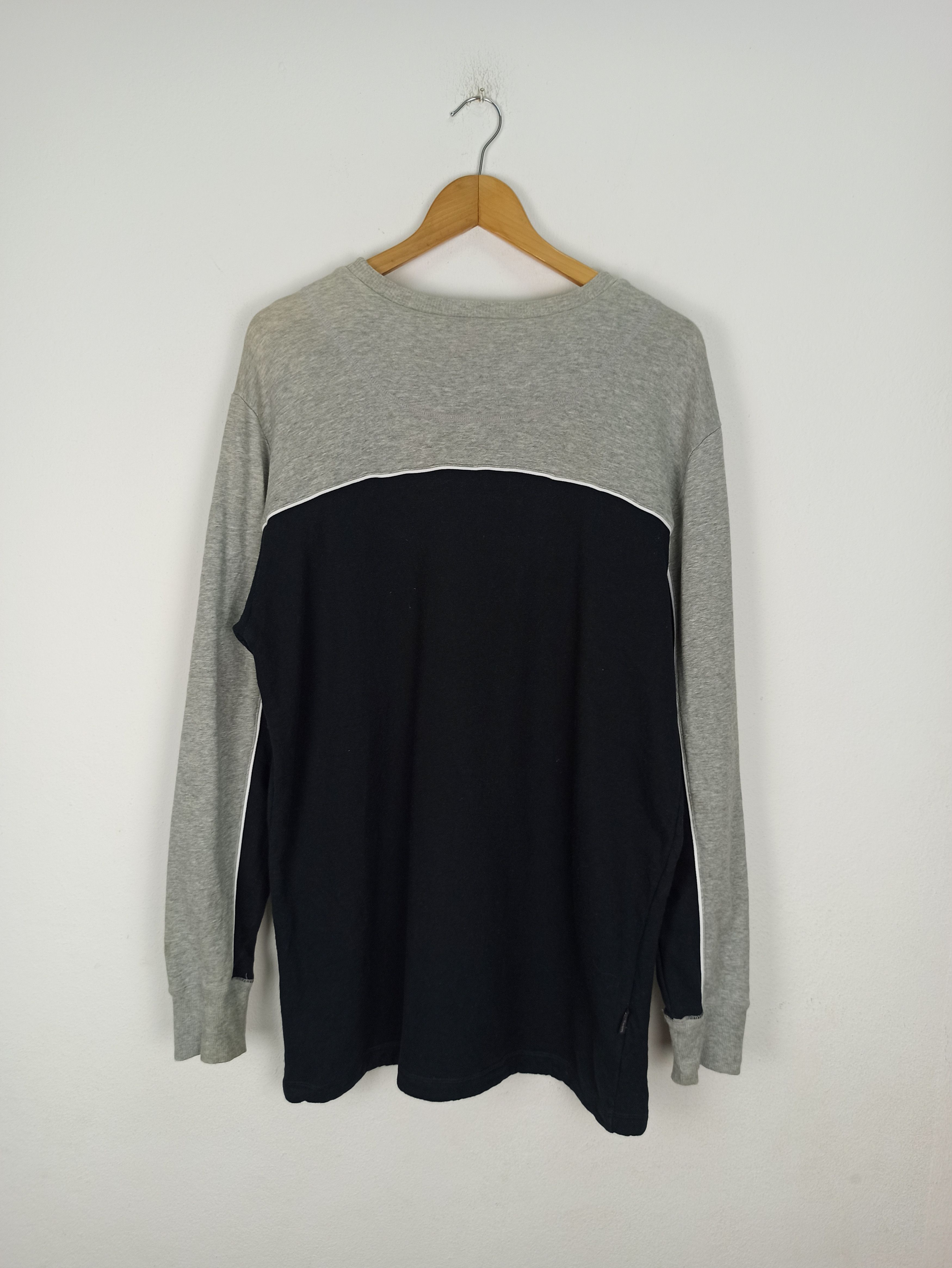 Vintage Vintage 90's Wilson Sweatshirts Size US XL / EU 56 / 4 - 6 Thumbnail