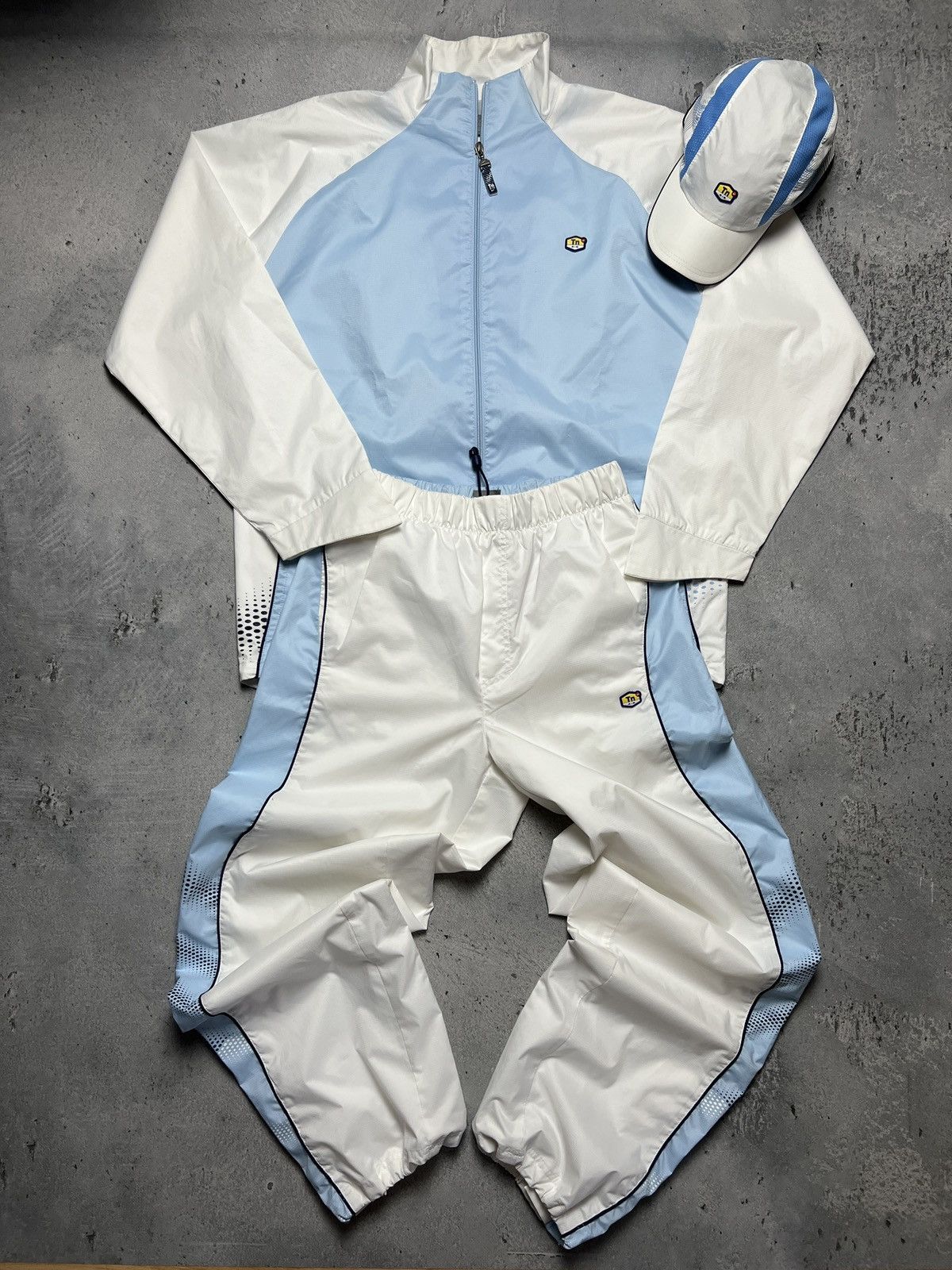 Vintage nike hot sale tracksuit womens