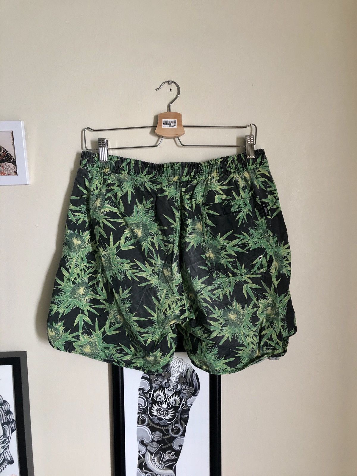 Minimum Minimum Swim shorts trunks Bamboo leaves pattern Size US 32 / EU 48 - 4 Thumbnail