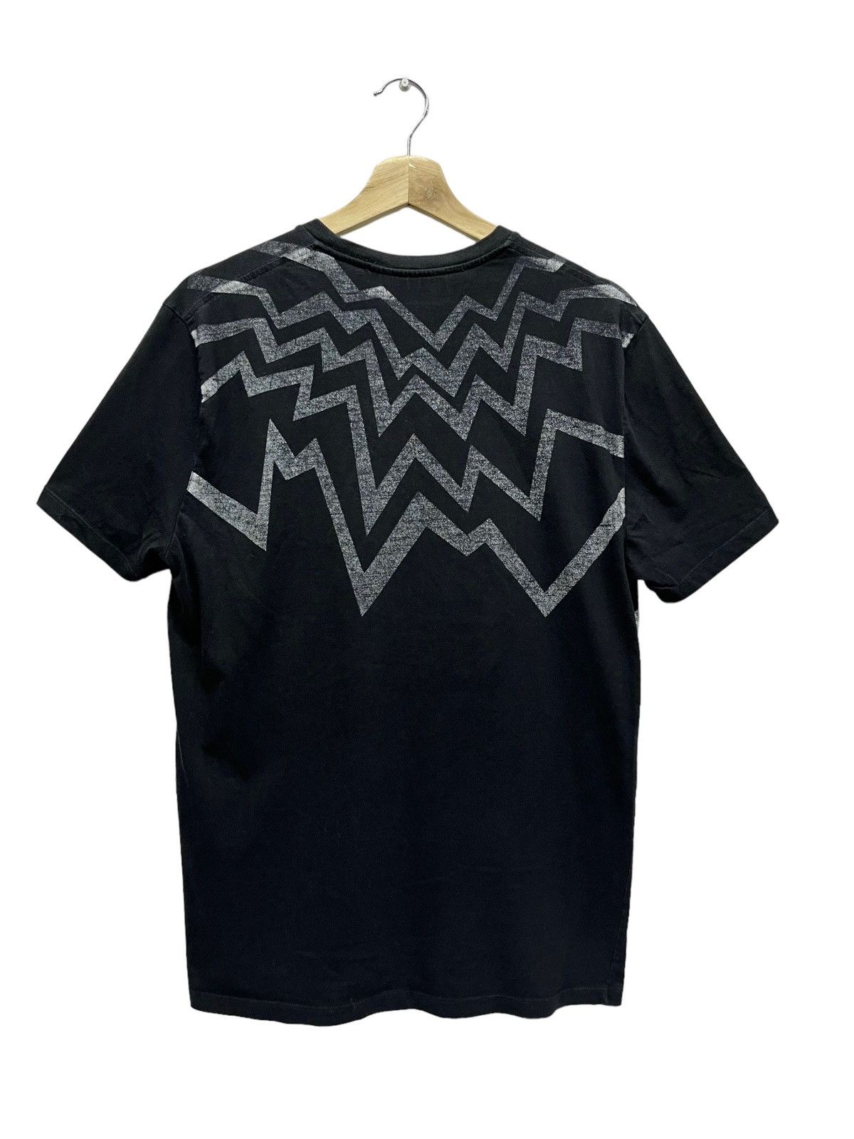 Neil Barrett NEIL BARRETT Designer Iconic Sharp Design Slim Fit T-Shirt Size US M / EU 48-50 / 2 - 3 Thumbnail