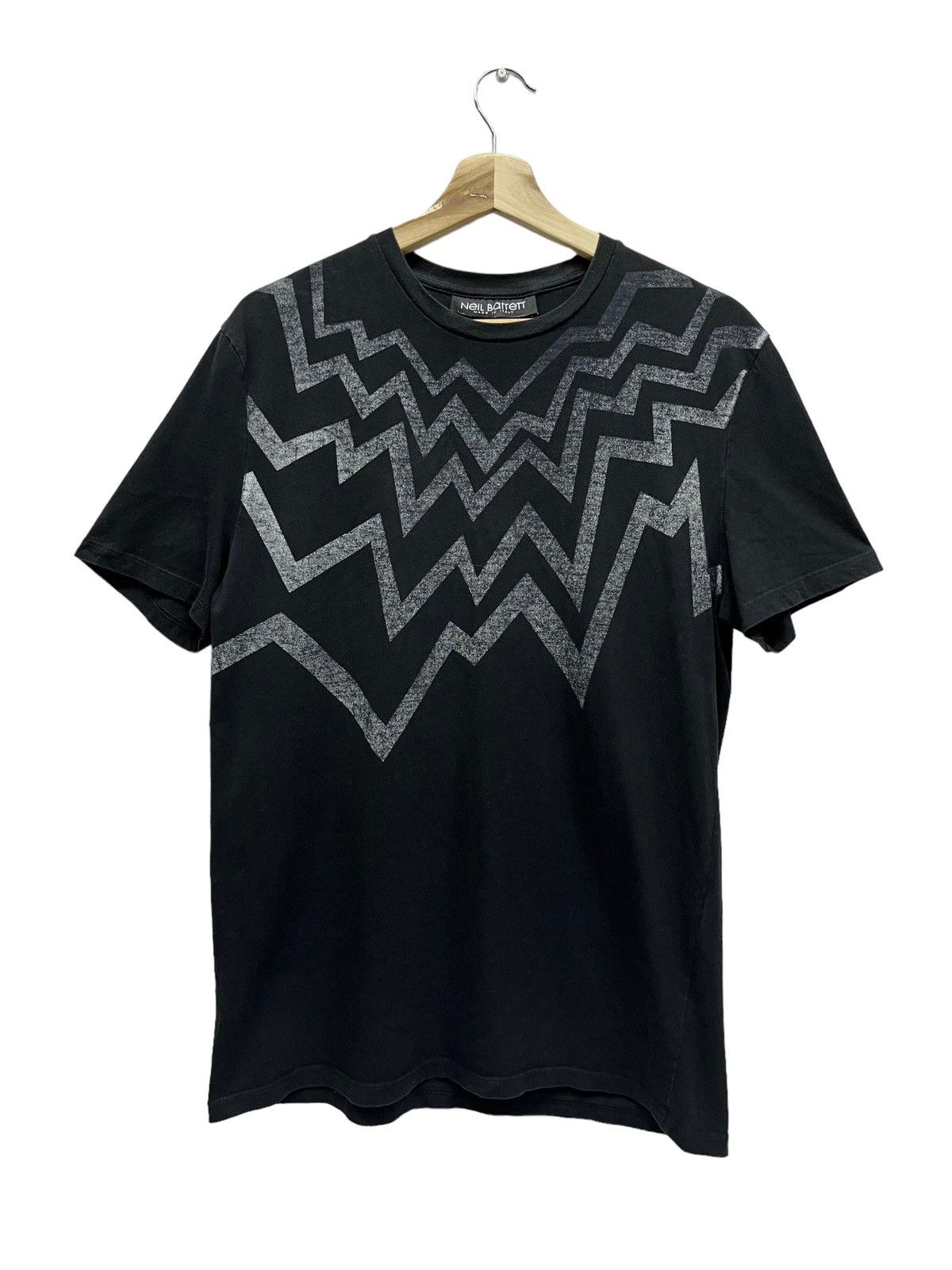 Neil Barrett NEIL BARRETT Designer Iconic Sharp Design Slim Fit T-Shirt Size US M / EU 48-50 / 2 - 2 Thumbnail