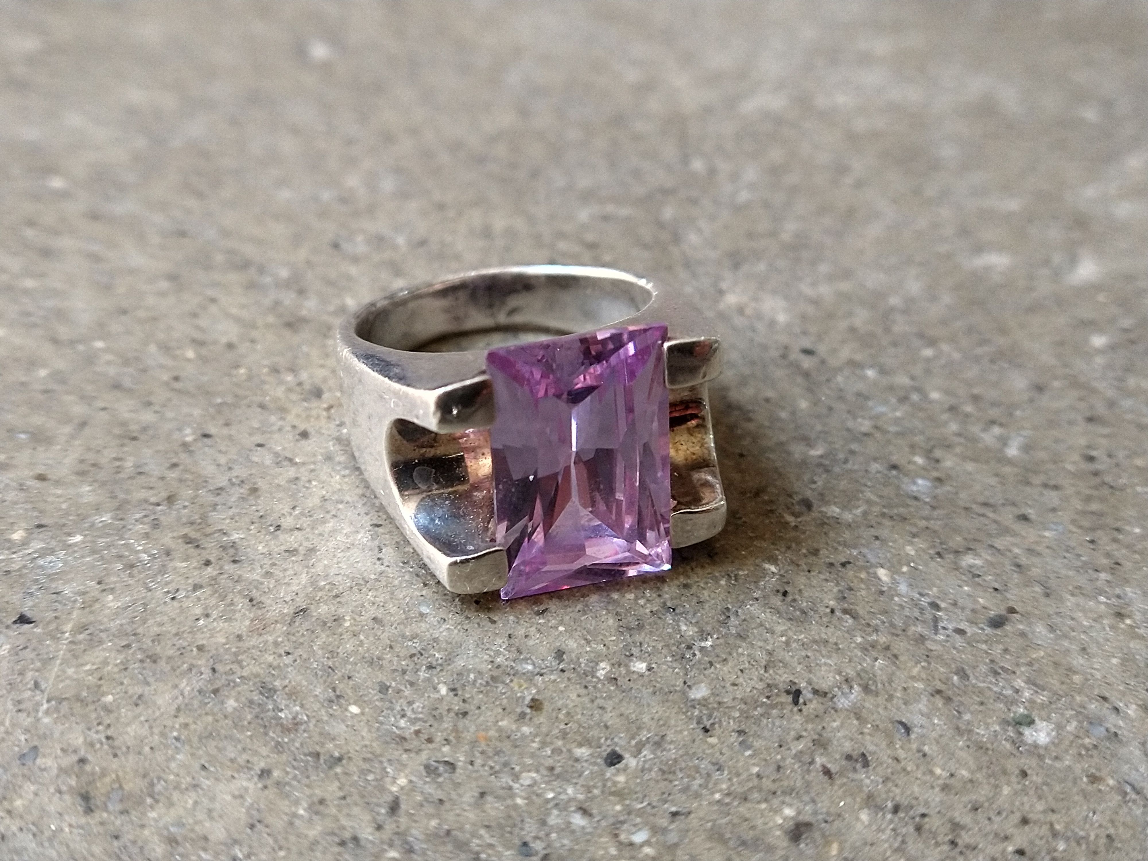 Jewelry Sterling Silver Ring 7.75 Purple CZ Emerald Cut Rectangle Size ONE SIZE - 2 Thumbnail