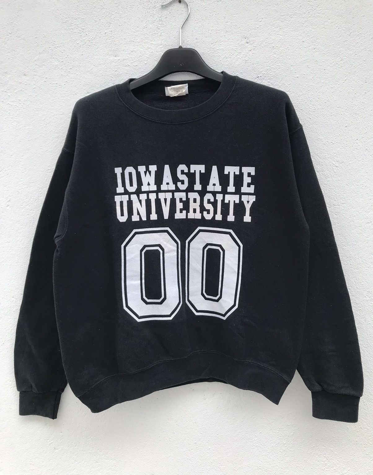 Vintage Made In Usa IOWA STATES UNIVERSITY big logo sweatshirt Size US M / EU 48-50 / 2 - 1 Thumbnail