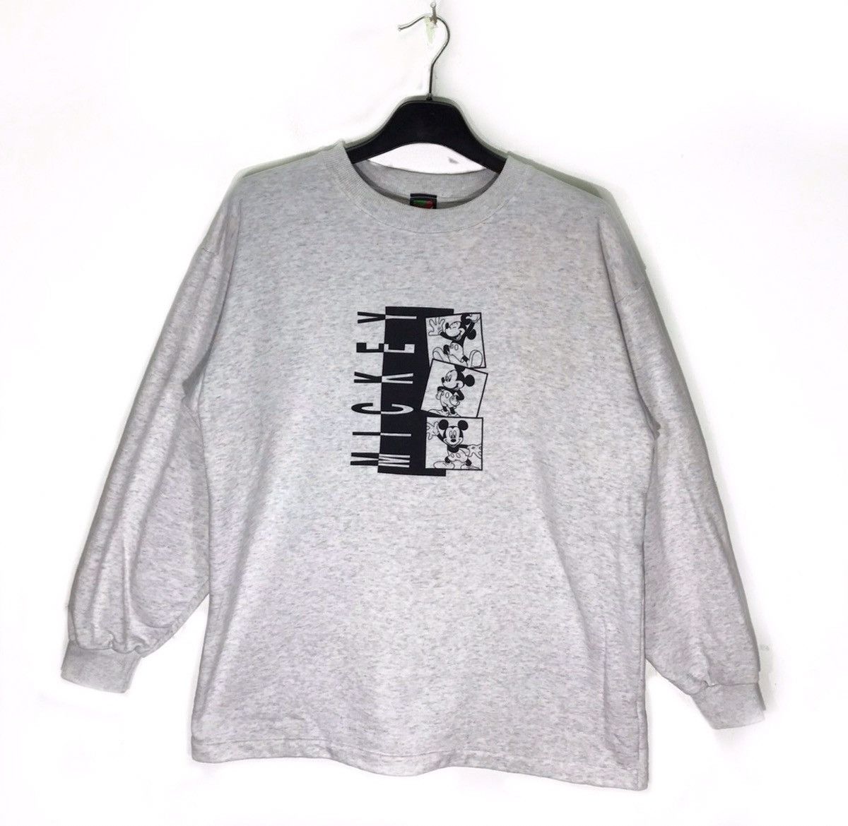 Mickey Mouse × Vintage Vintage Disney Mickey Mouse Sweatshirt Made In Japan Size US S / EU 44-46 / 1 - 1 Thumbnail