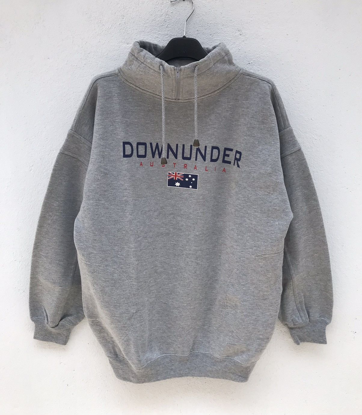 Vintage Vintage Down Under Big Logo Sweatshirt Size US S / EU 44-46 / 1 - 1 Thumbnail