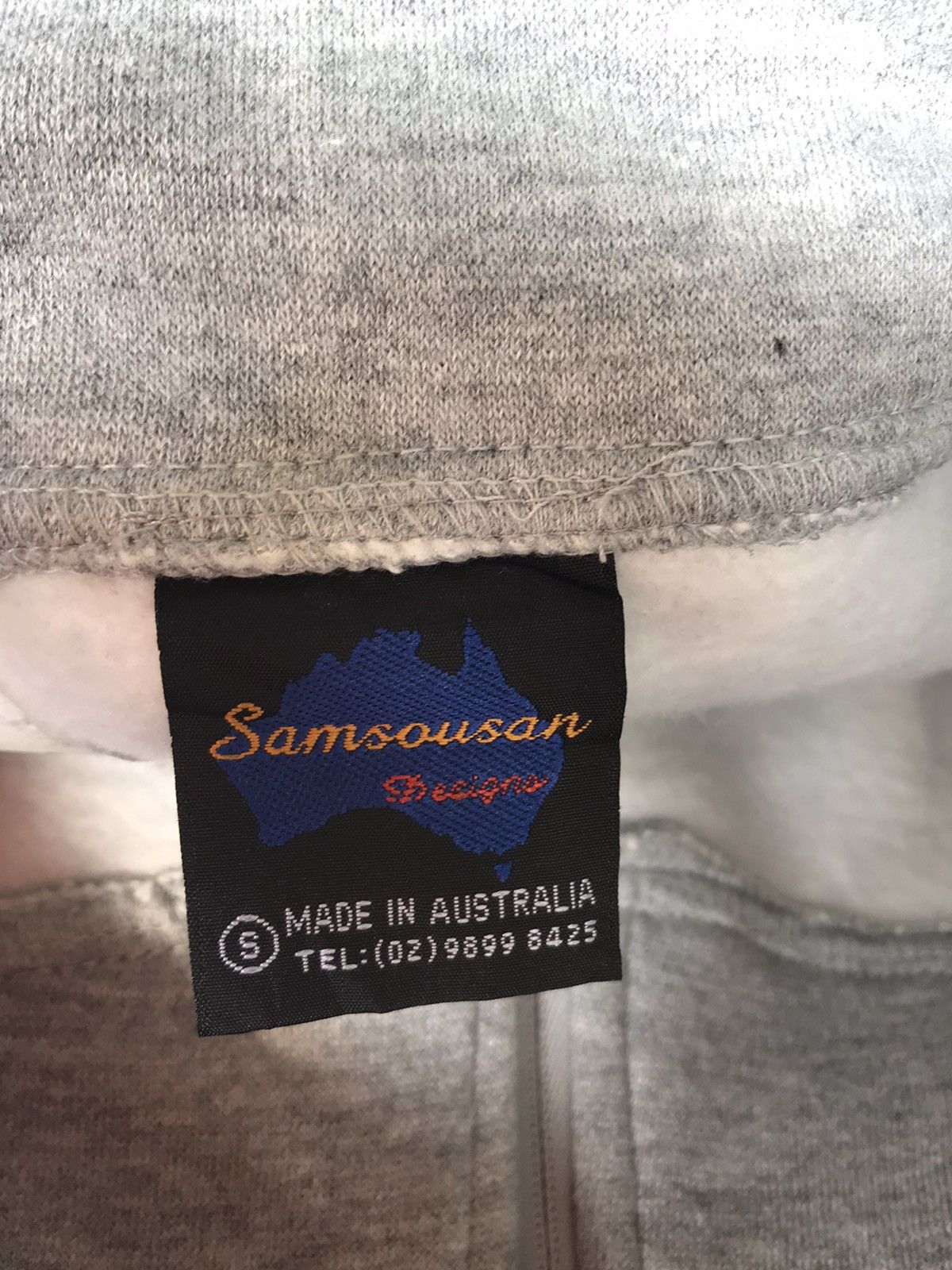 Vintage Vintage Down Under Big Logo Sweatshirt Size US S / EU 44-46 / 1 - 5 Thumbnail