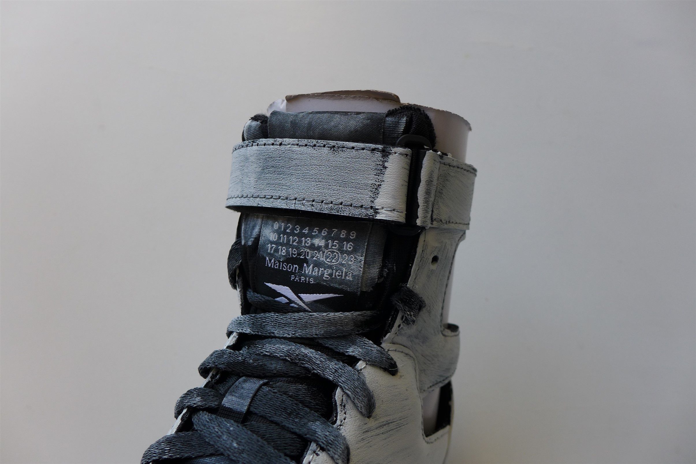 Maison Margiela × Reebok Margiela x Reebok Gladiator Sneakers - Hand Painted Leather Size US 10 / EU 43 - 16 Thumbnail