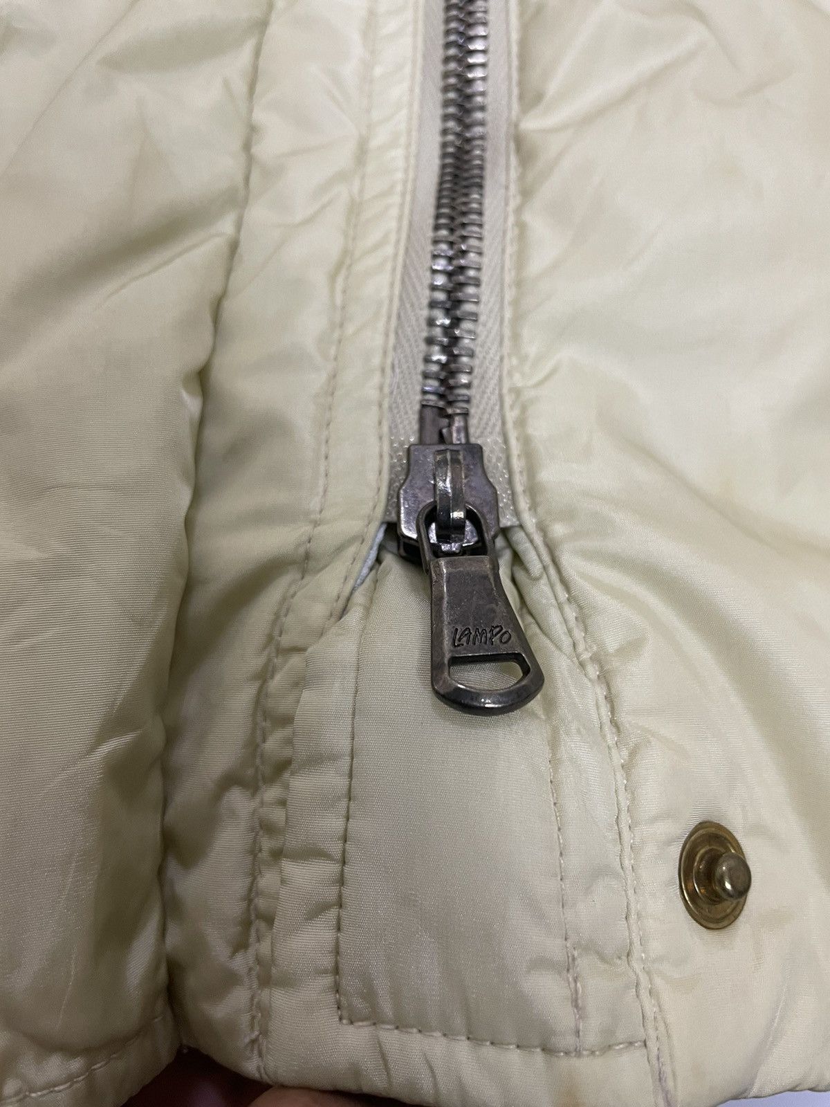 Salvatore Ferragamo Salvatore Ferragamo Animal Art Puffer Jacket Made In Italy Size US L / EU 52-54 / 3 - 22 Thumbnail