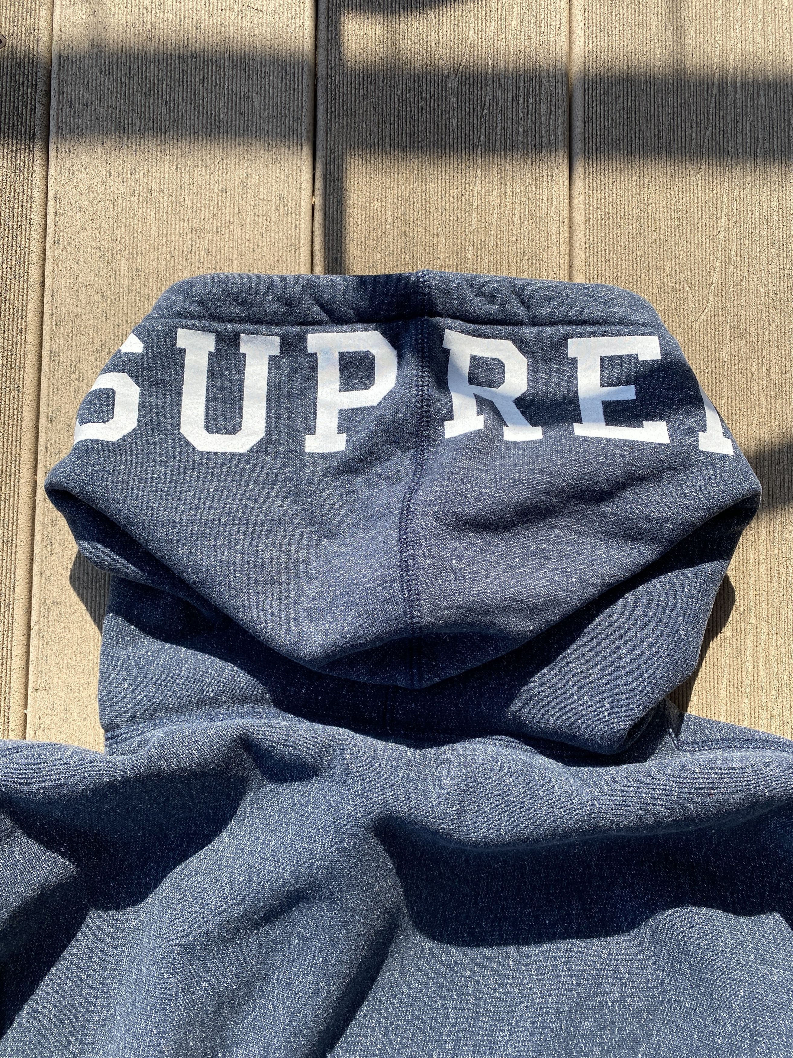 Supreme Hooded Logo Print Size US M / EU 48-50 / 2 - 5 Thumbnail