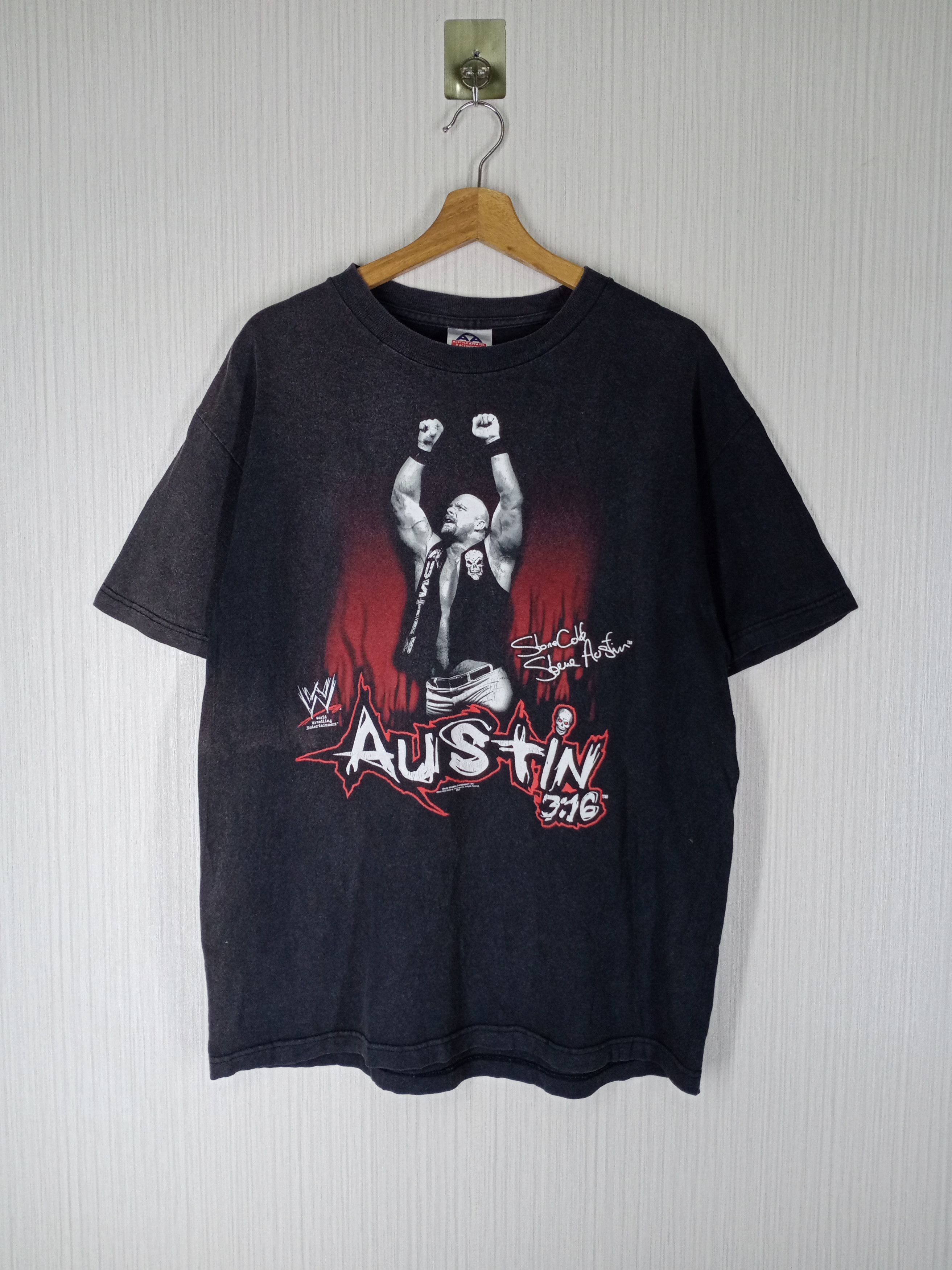 WWE Vintage Stone Cold Steve Austin Distressed Tshirt Size US L / EU 52-54 / 3 - 1 Thumbnail