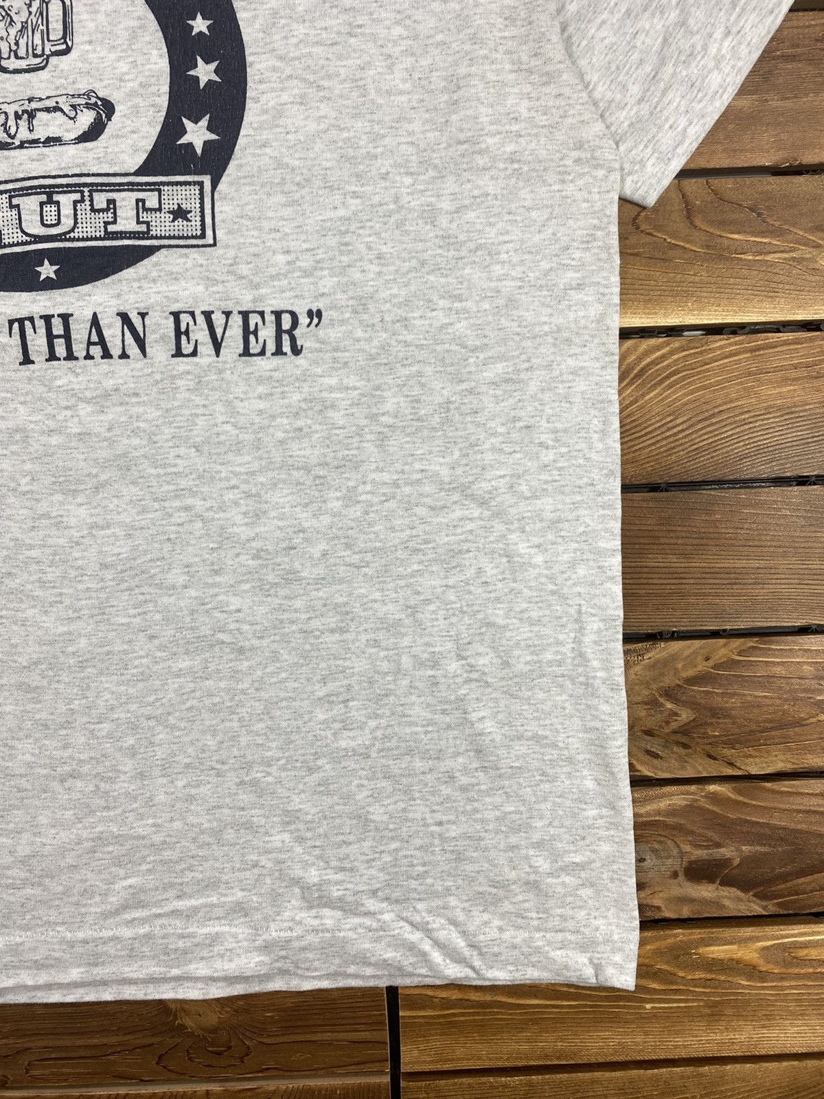 Fruit Of The Loom × Vintage Vintage Fruit Of The Loom Rutt’s Clifton NJ size L Size US L / EU 52-54 / 3 - 3 Thumbnail