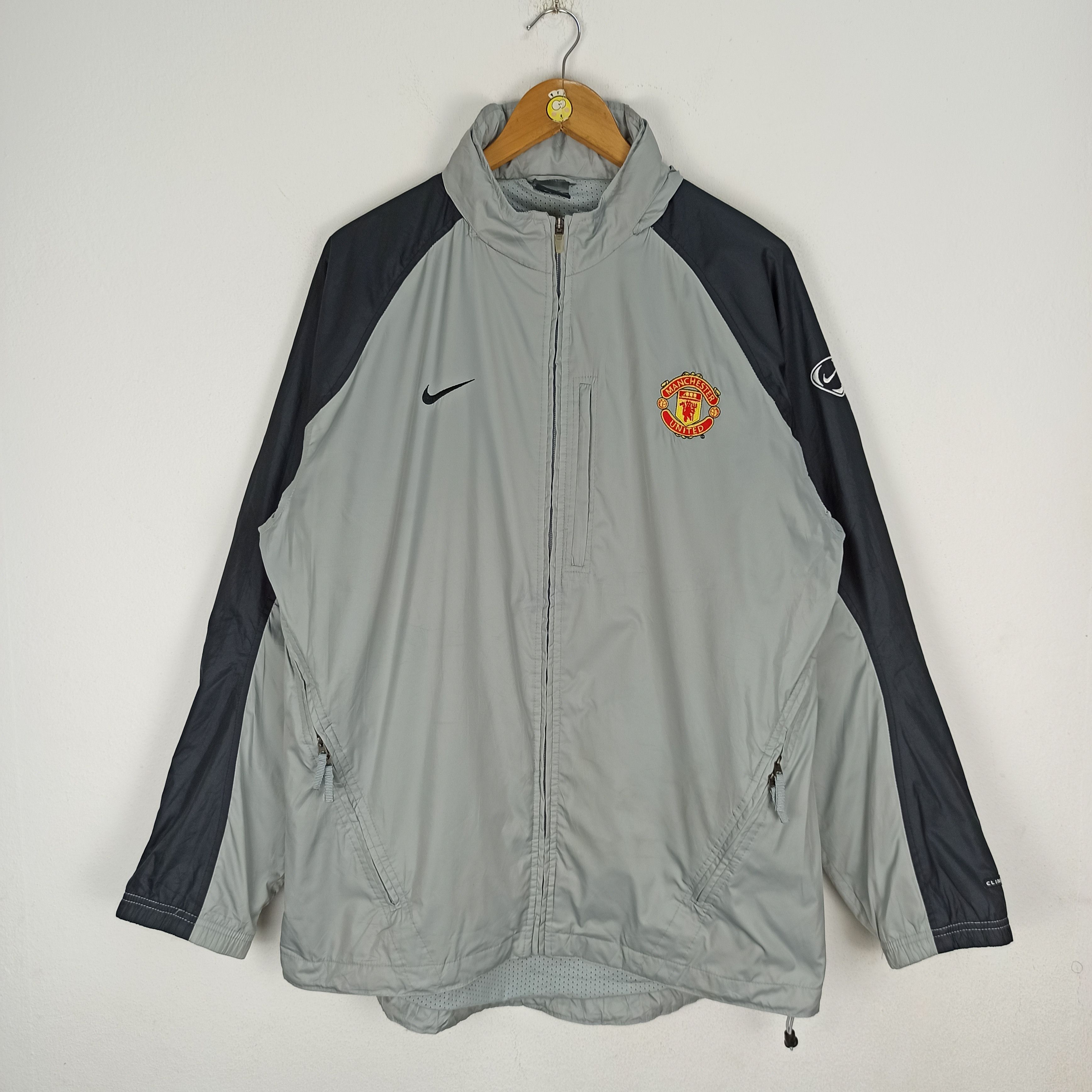 Nike Vintage Nike Manchester United EPL Vodafone Logo Size US L / EU 52-54 / 3 - 1 Thumbnail