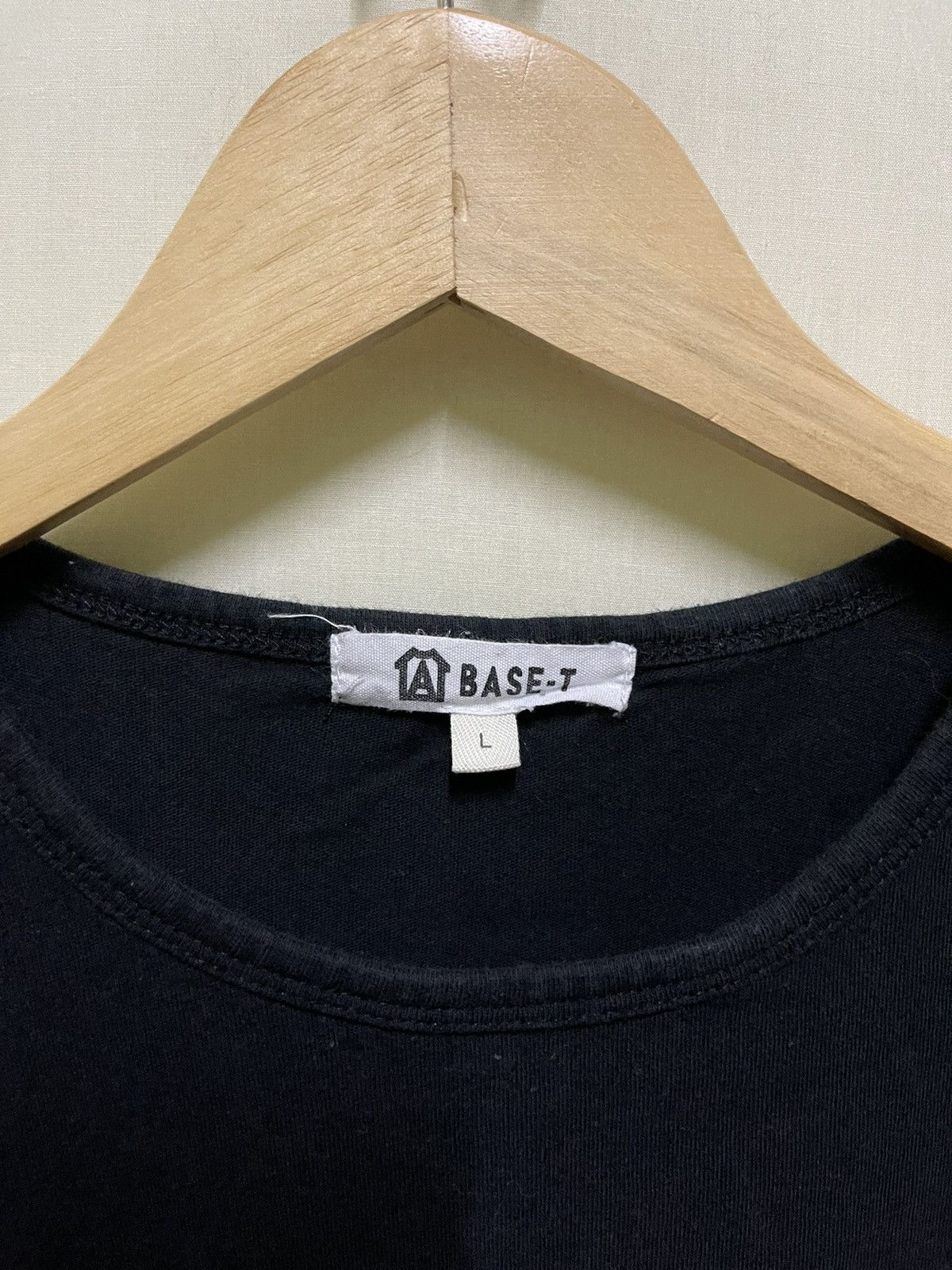 Japanese Brand Datsun Pickup 620 Vintage Car t Shirt by Topvalu Size US L / EU 52-54 / 3 - 4 Thumbnail