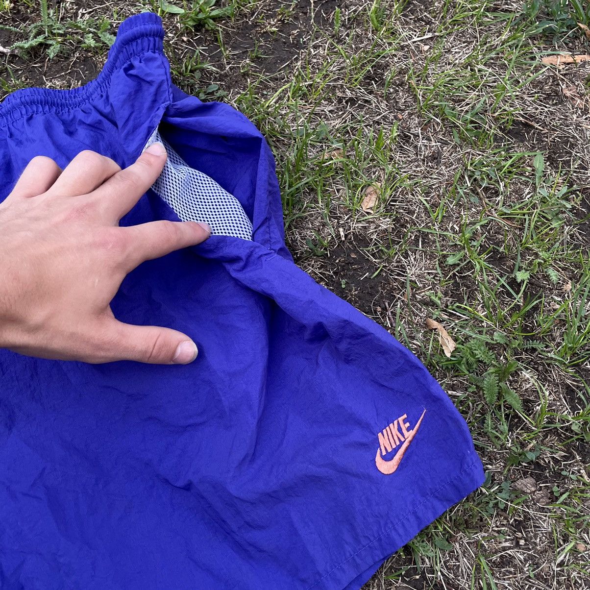 Vintage Vintage 90s Nike Swoosh Shorts Y2K Streetwear Baggy Faded 34 Size US 34 / EU 50 - 4 Thumbnail