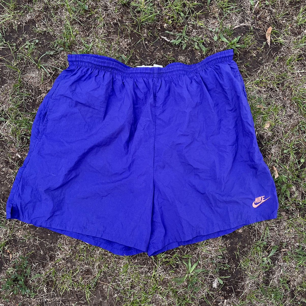 Vintage Vintage 90s Nike Swoosh Shorts Y2K Streetwear Baggy Faded 34 Size US 34 / EU 50 - 2 Thumbnail