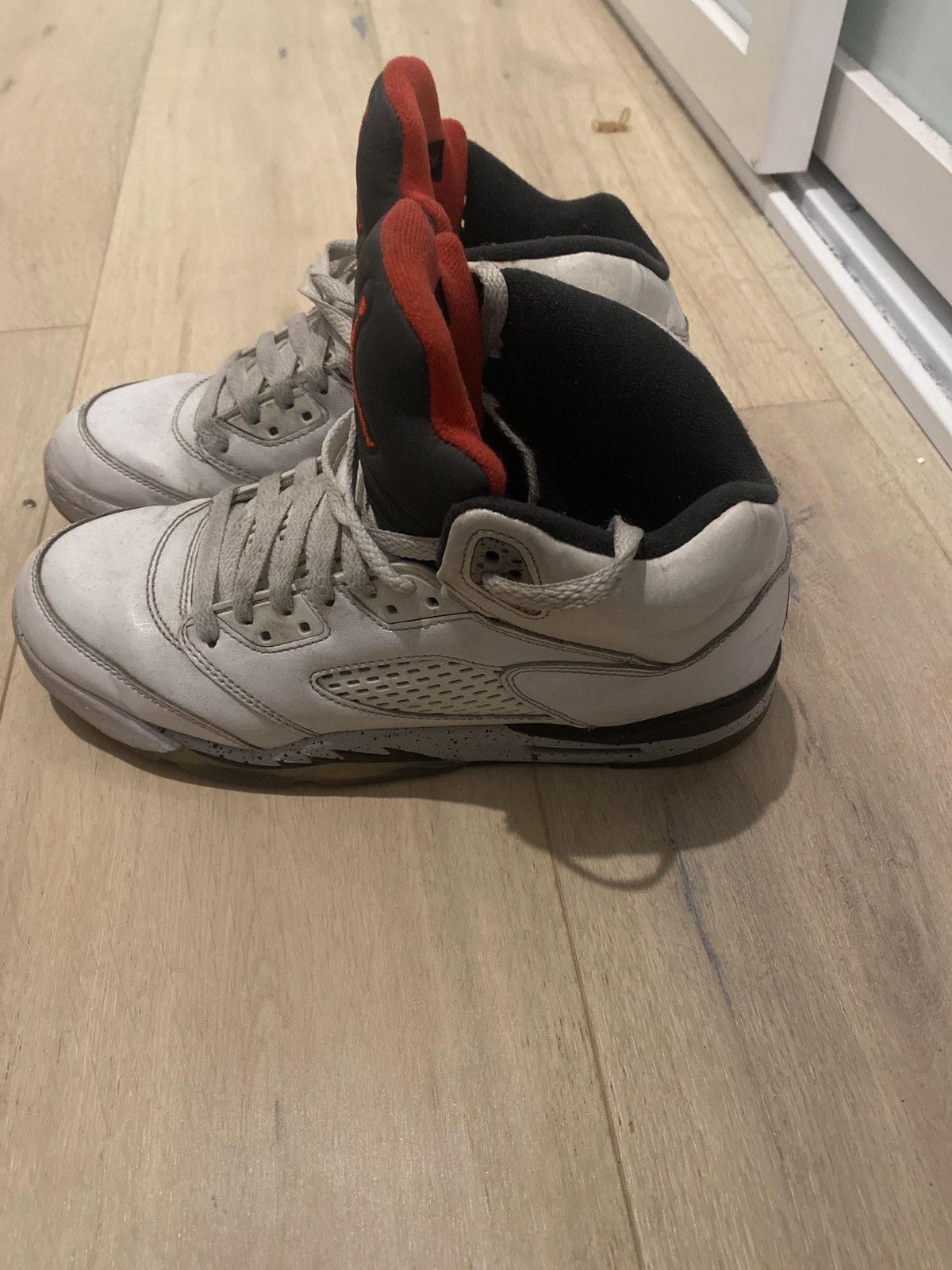 Jordan Brand × Nike Air Jordan 5 Retro White Cement 2017 Size US 6.5 / EU 39-40 - 3 Thumbnail