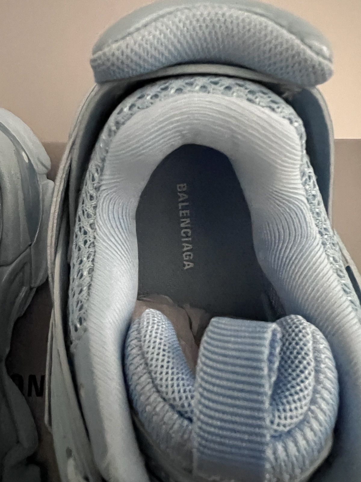 Balenciaga Balenciaga track sneaker light blue metallics Size US 5 / IT 35 - 11 Thumbnail