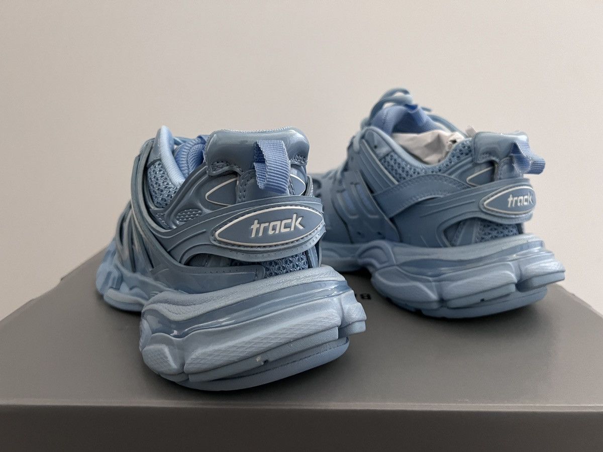 Balenciaga Balenciaga track sneaker light blue metallics Size US 5 / IT 35 - 5 Thumbnail