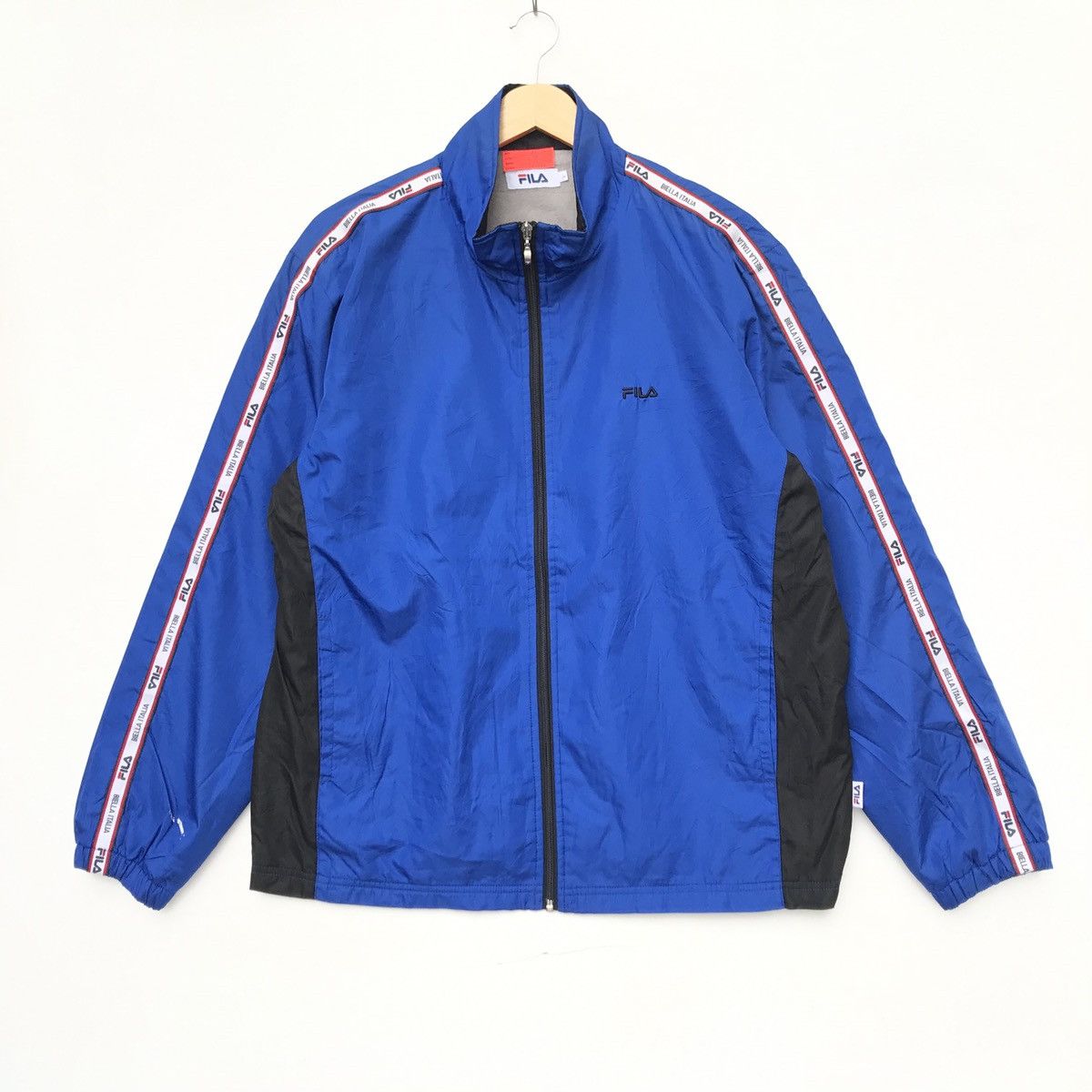 Fila × Vintage Vintage Fila Biele Italia Big Logo Spell Out nice Jacket Size US L / EU 52-54 / 3 - 1 Thumbnail