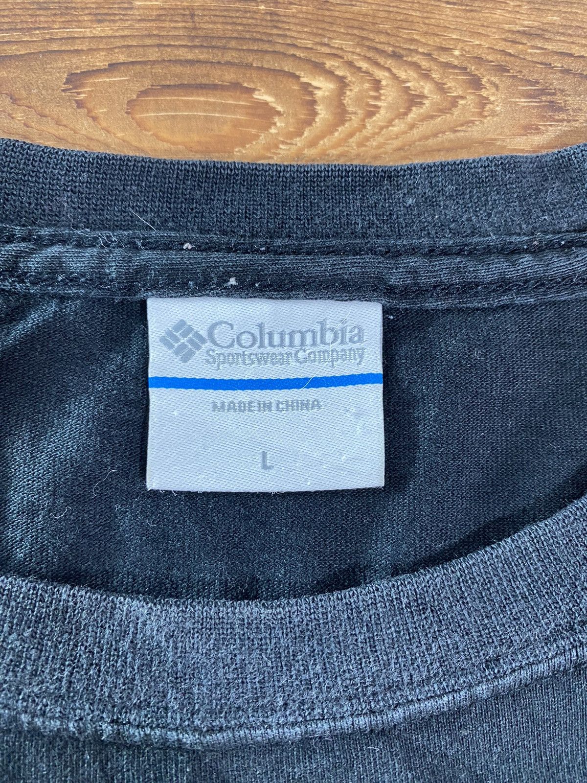 Columbia × Vintage Vintage Columbia In Oregon Big Logo Tees Size L Size US L / EU 52-54 / 3 - 4 Thumbnail