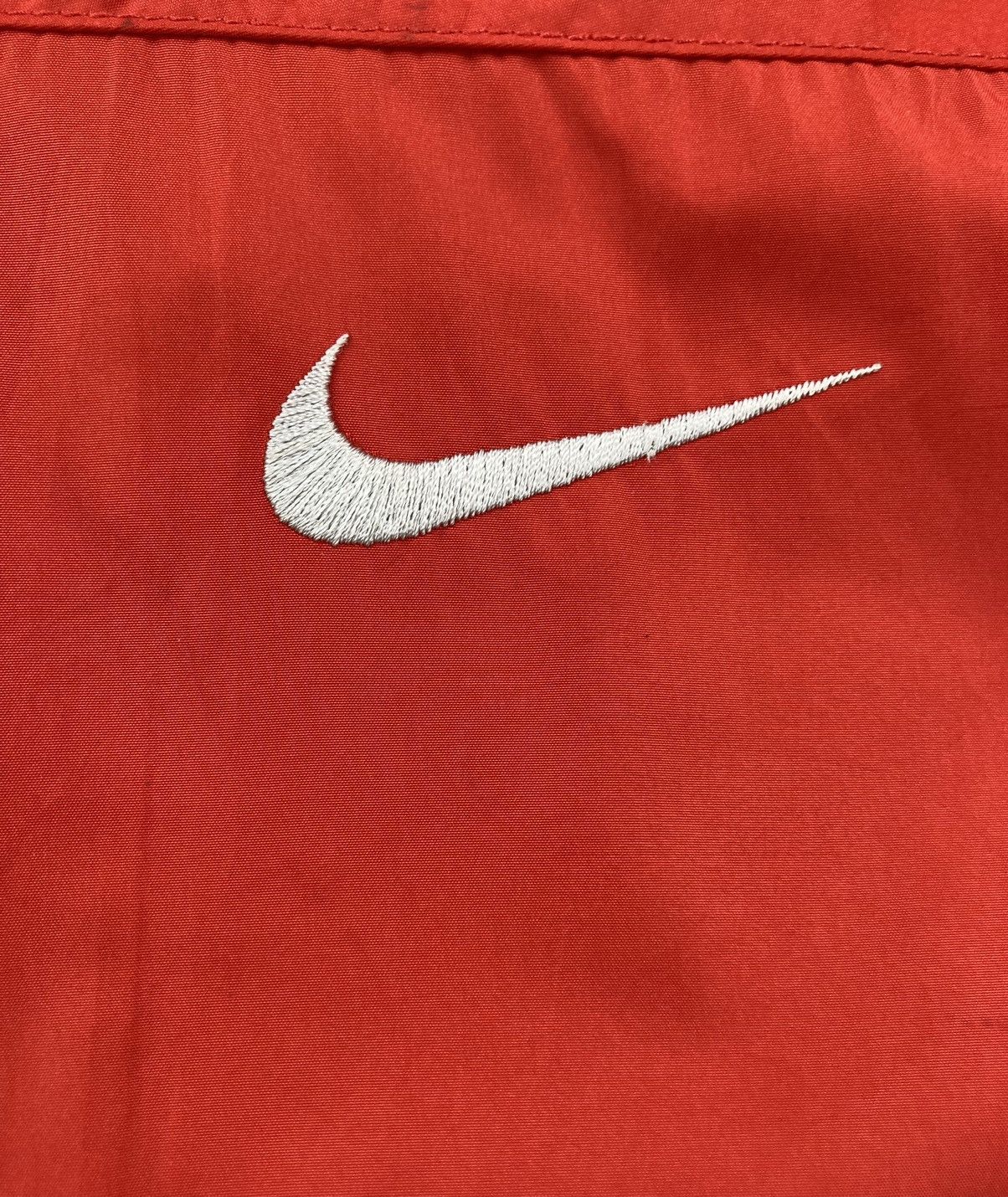 Nike × Vintage Vintage 90s Nike Windbreaker Light Jacket Streetwear Size US L / EU 52-54 / 3 - 2 Thumbnail
