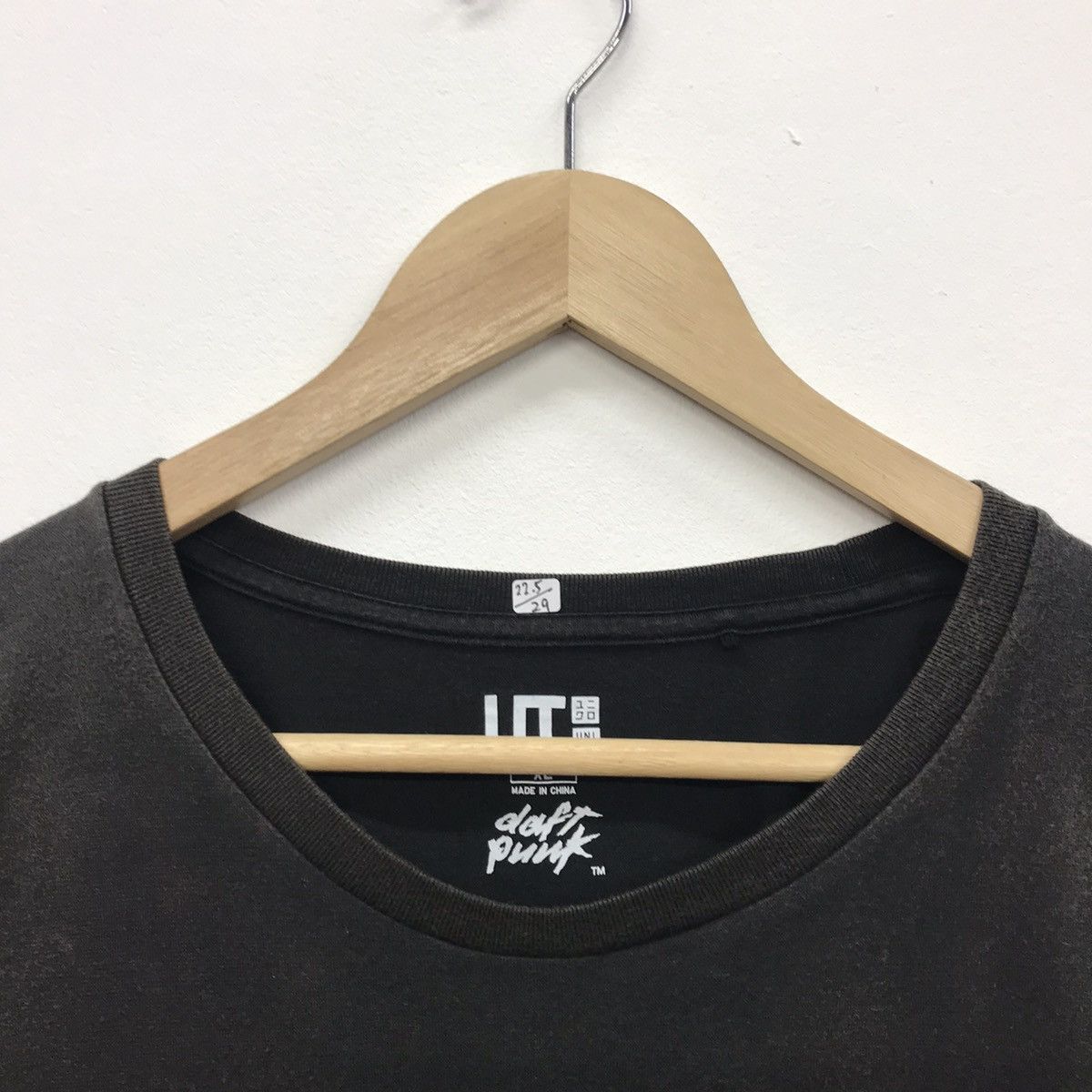 Band Tees × Uniqlo *Rare!! UNIQLO X Band Tees DAFT PUNK Size US XL / EU 56 / 4 - 3 Thumbnail