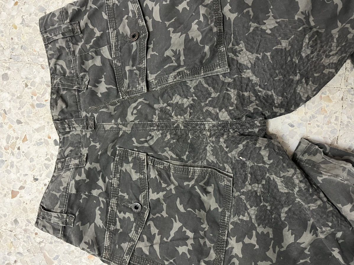 Seditionaries Japanese brand cargo 3D pockets Size US 32 / EU 48 - 13 Thumbnail
