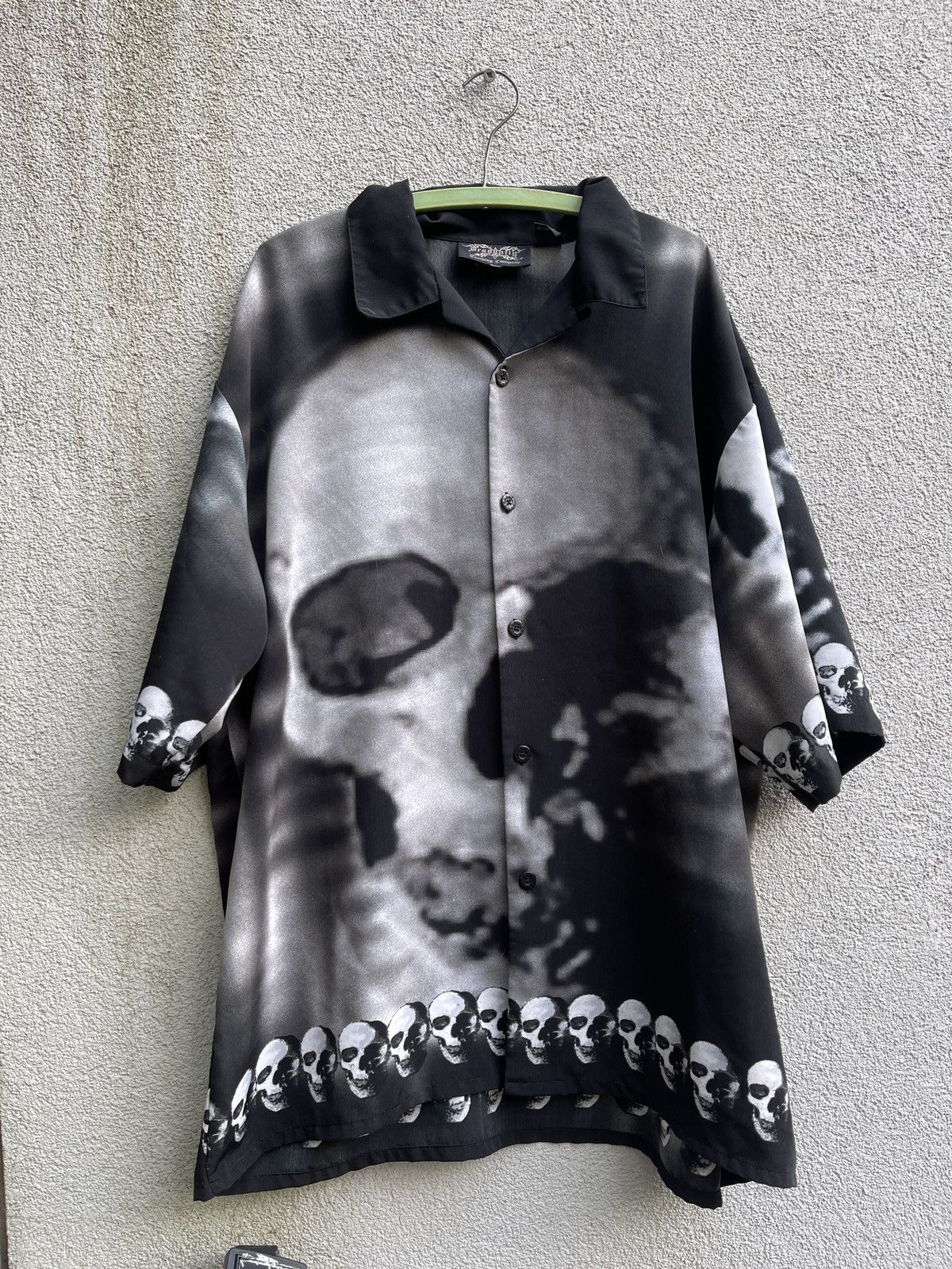 image of Skulls x Vintage Skull Aop Silky Button Shirt 3Xl Baggy in Black, Men's (Size 2XL)