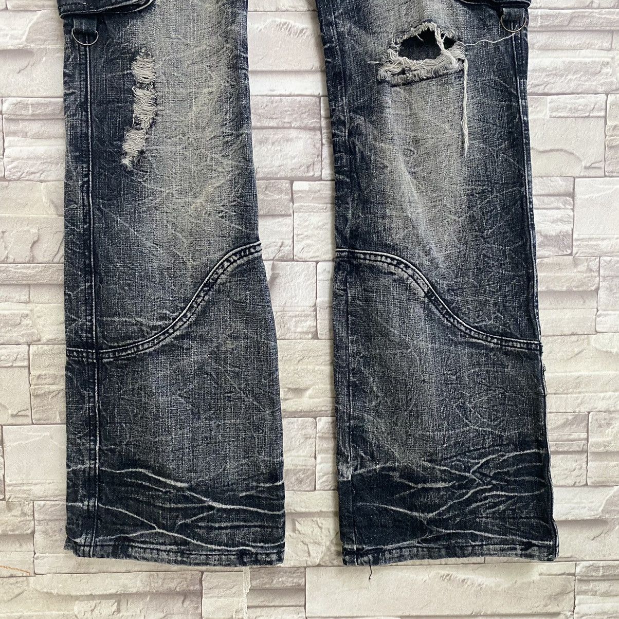 Japanese Brand Japanese Brand LOWBOX Denim Cargo Flare Jeans Size US 32 / EU 48 - 11 Thumbnail