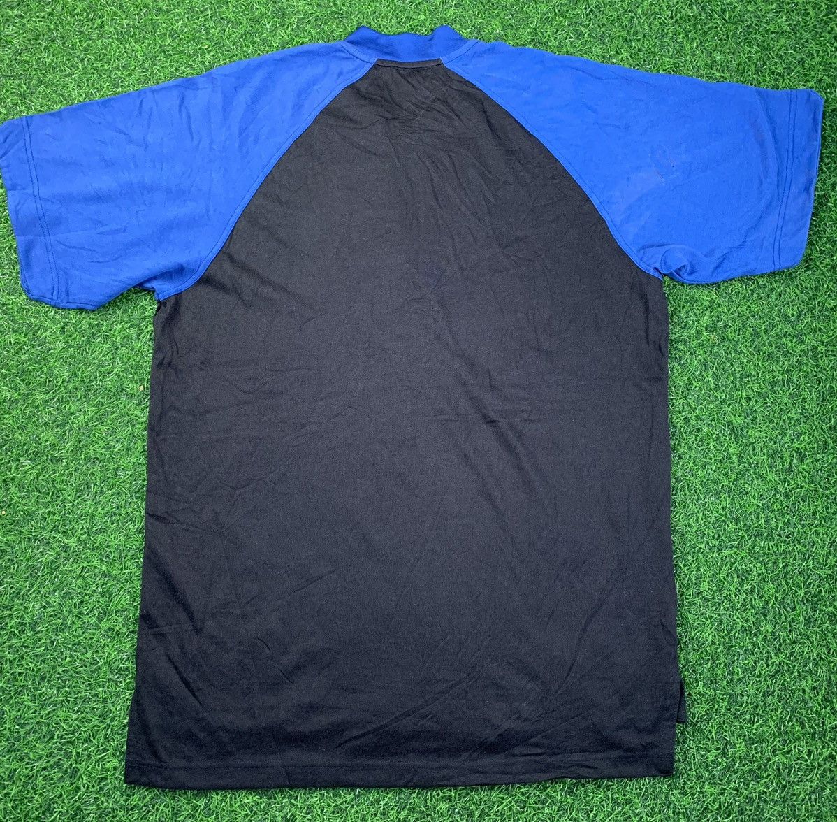 Nike Vintage Nike Basketball Middle Logo Zipper Tee Size US L / EU 52-54 / 3 - 13 Thumbnail