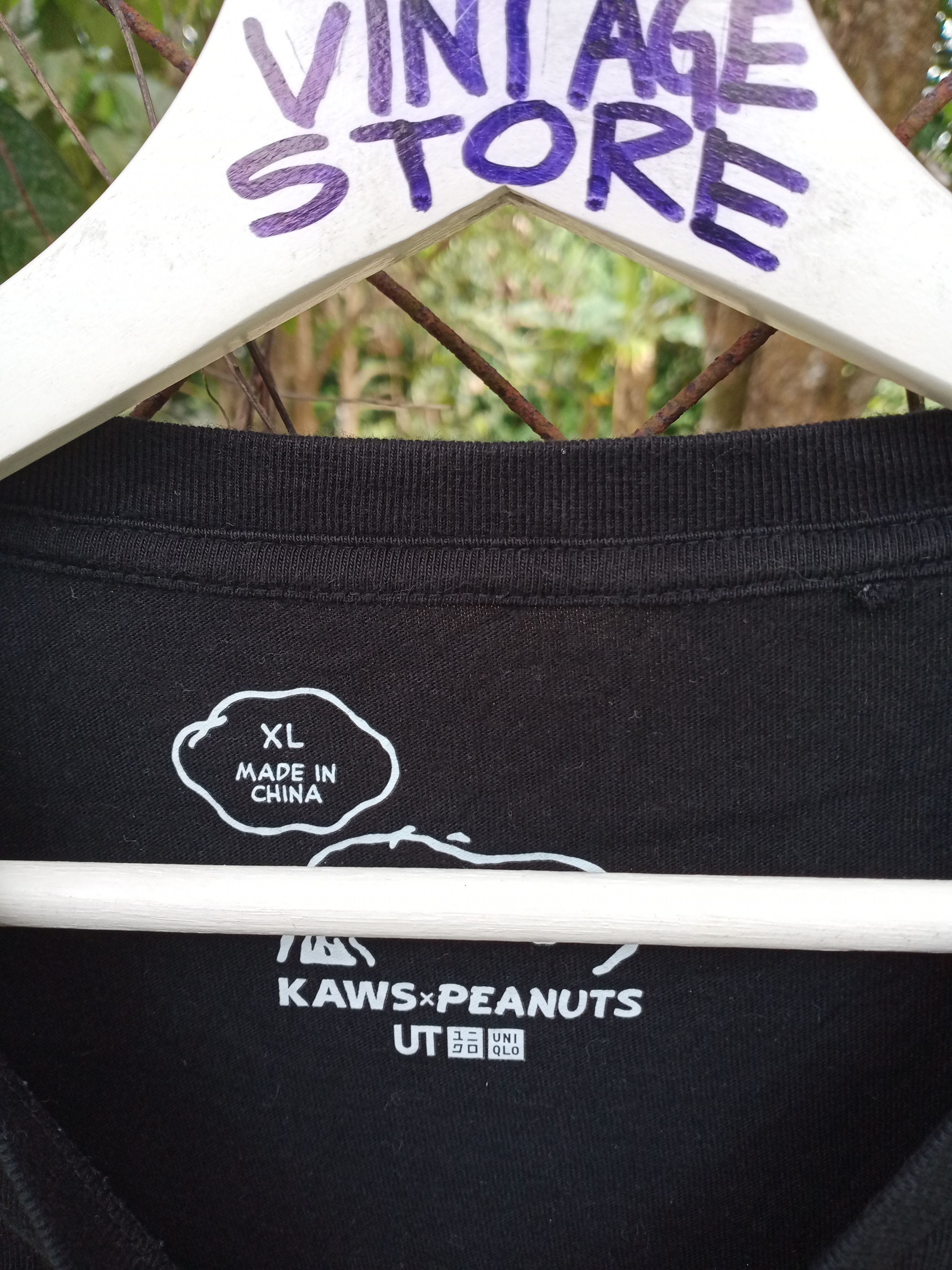 Kaws × Peanuts × Uniqlo Joe Peanuts X Kaws X UT Uniqlo nice design Tee Size US L / EU 52-54 / 3 - 3 Thumbnail