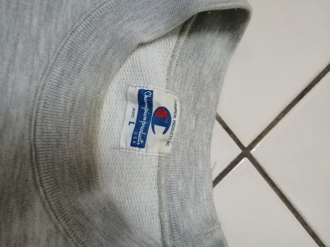Champion Vintage CHAMPION Spell Out Crewneck Size US L / EU 52-54 / 3 - 3 Thumbnail