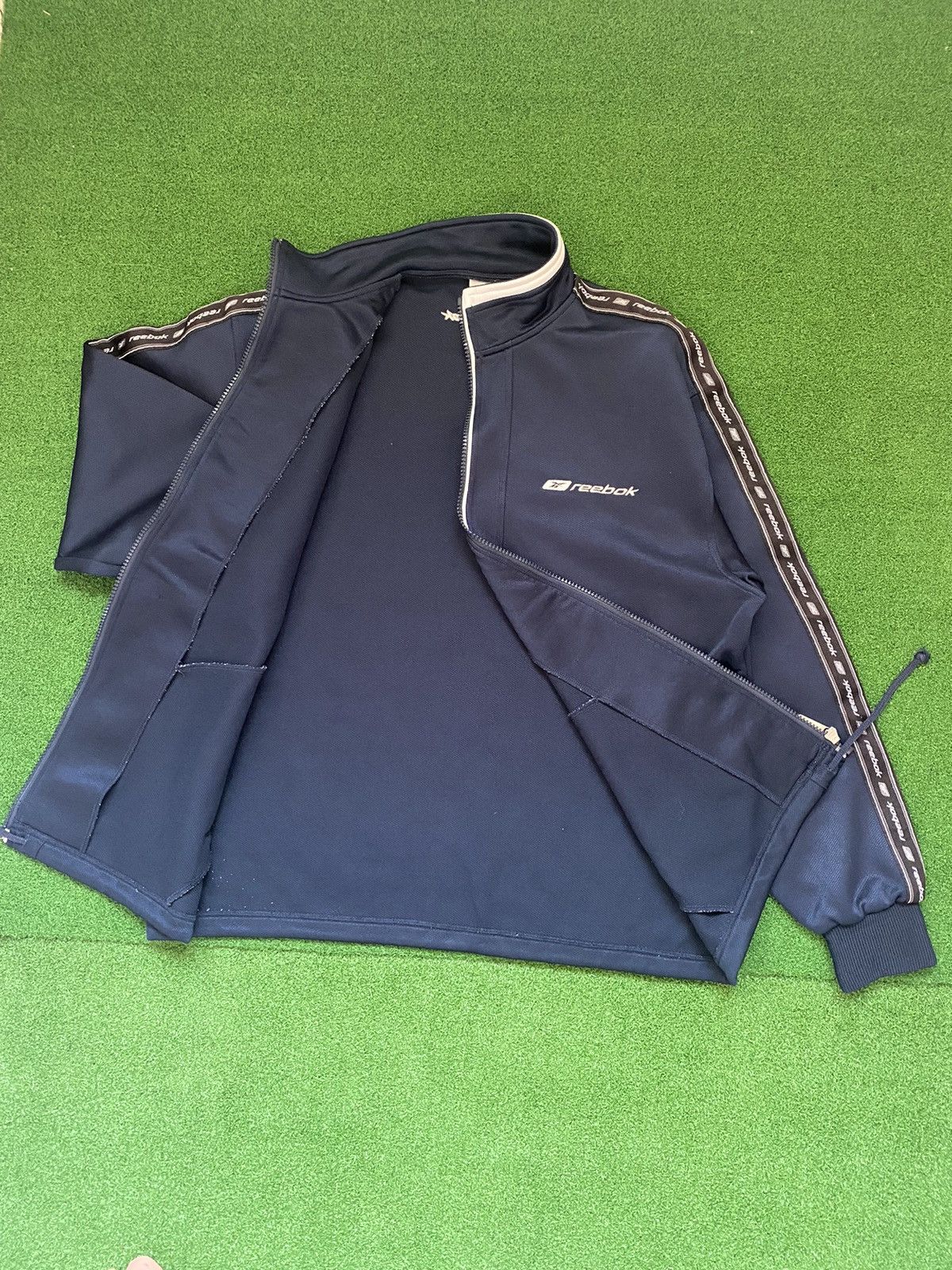 Reebok VINTAGE REEBOK TRAINING JACKET Size US L / EU 52-54 / 3 - 4 Thumbnail