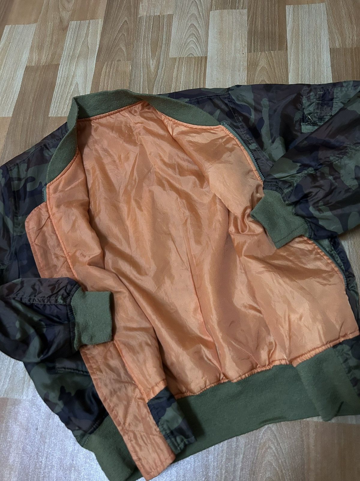 Other ARMY BOMBER JACKETS CAMO 🔥‼️ Size US XL / EU 56 / 4 - 5 Thumbnail