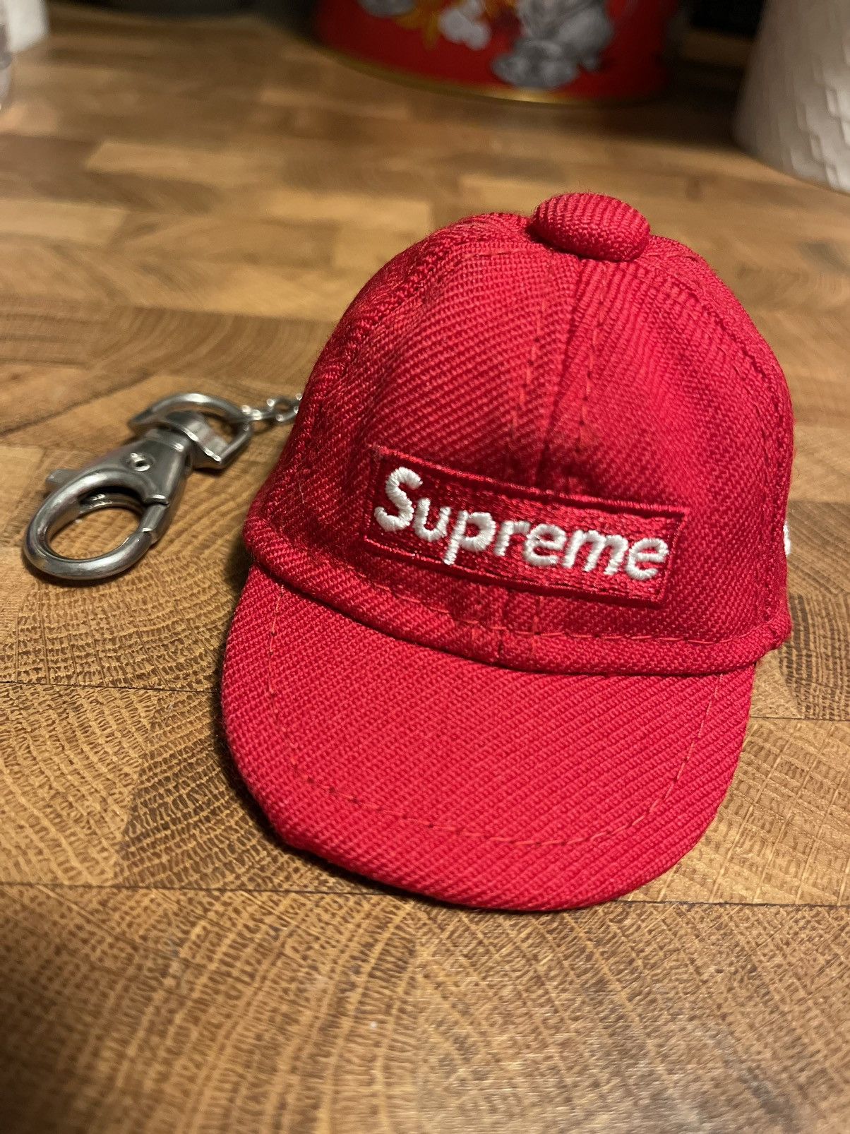 小物 supreme new era keychain 14aw Supreme 14AW New Era Key