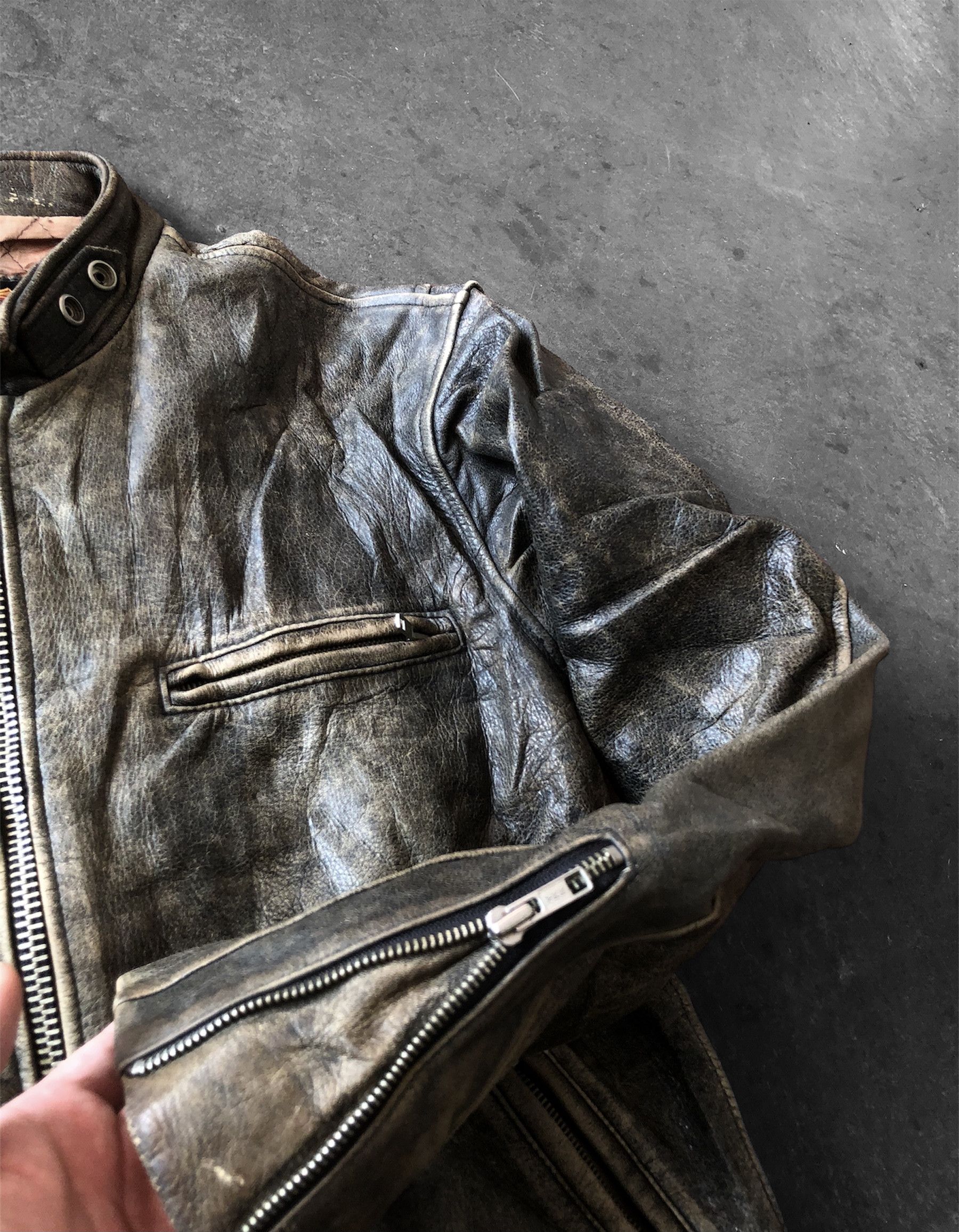 Mister Freedom VINTAGE MISTER FREEDOM WELL SEASONED LEATHER BIKER JACKET Size US S / EU 44-46 / 1 - 6 Thumbnail