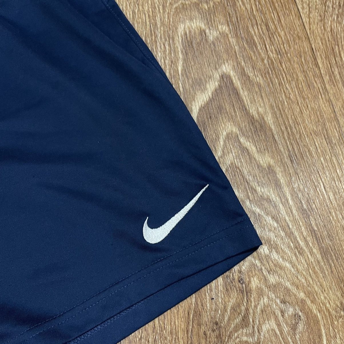Vintage Vintage 90s Nike Shorts Swoosh Athletic Streetwear Boxy XS Size US 28 / EU 44 - 4 Thumbnail