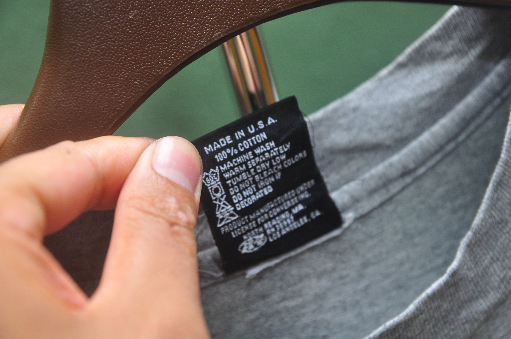 Converse × Designer × Japanese Brand Vintage Converse Streetwear Grey Colour Shirt Size US L / EU 52-54 / 3 - 7 Thumbnail