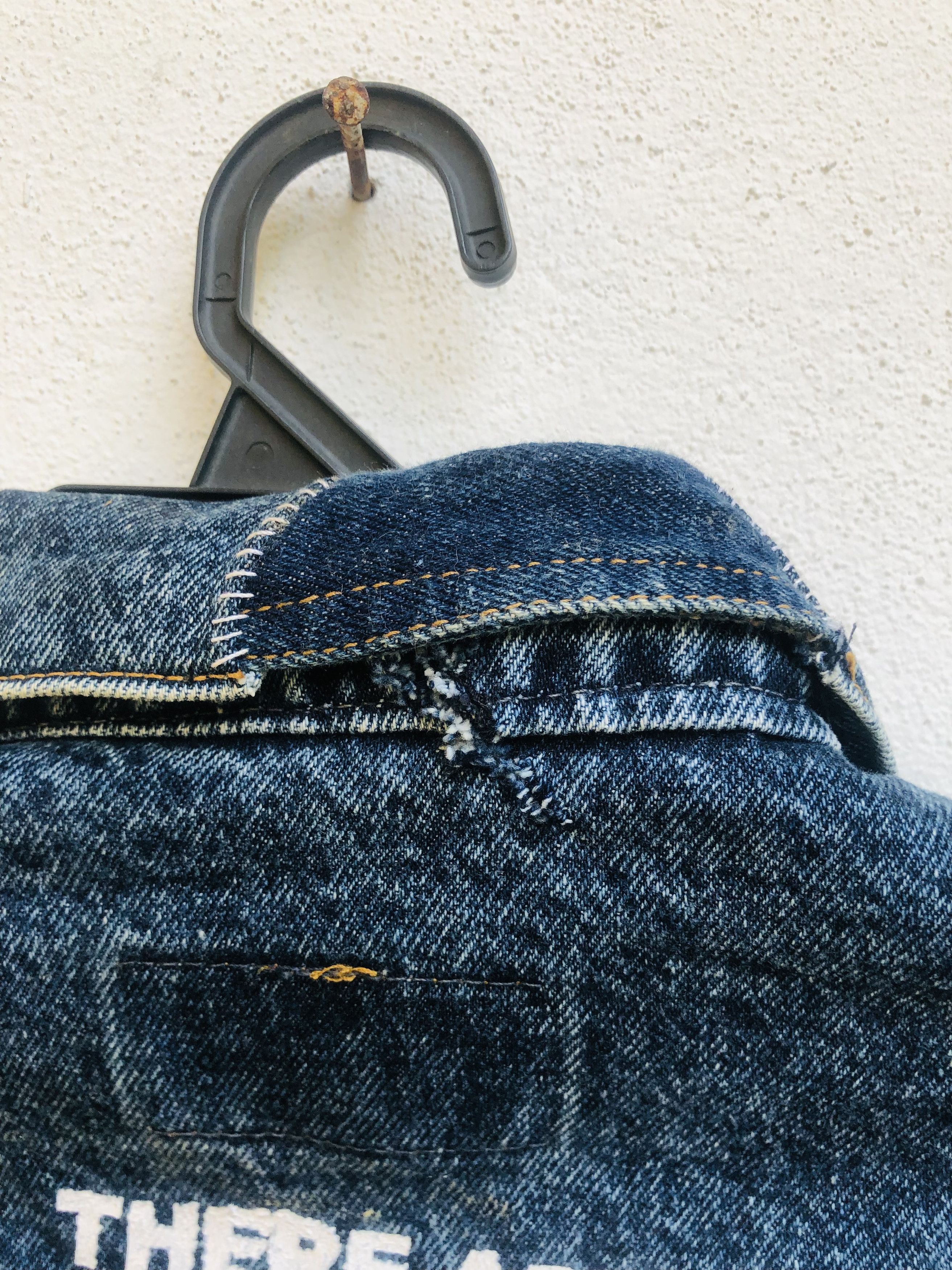 Levi's Vintage Clothing Vintage Levis Distressed Travis Scott Fashion Style Size US L / EU 52-54 / 3 - 10 Thumbnail
