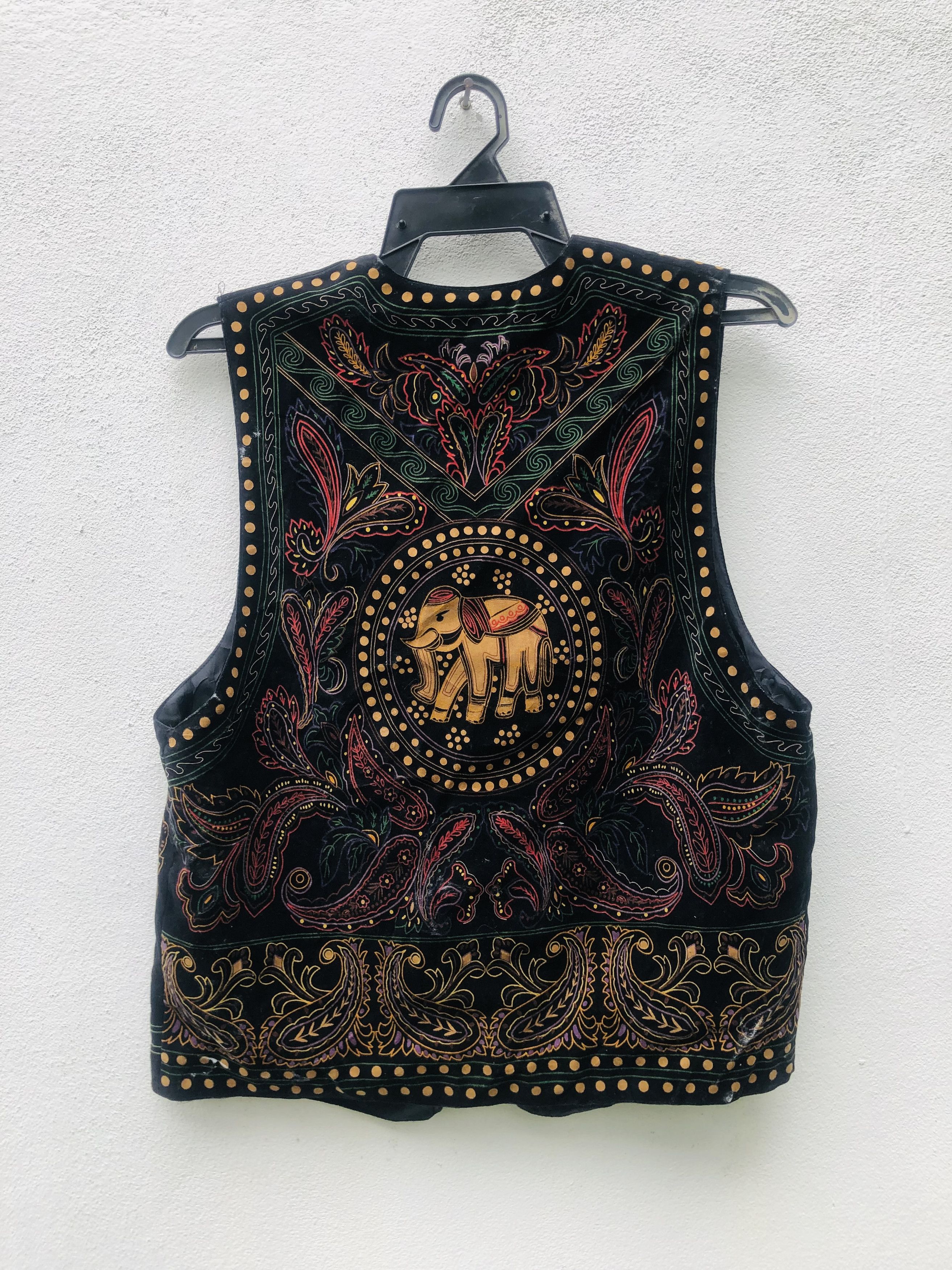 Japanese Brand × Vintage Vintage Elephant Vest Japanese Designer Fashion Style Size US M / EU 48-50 / 2 - 2 Thumbnail