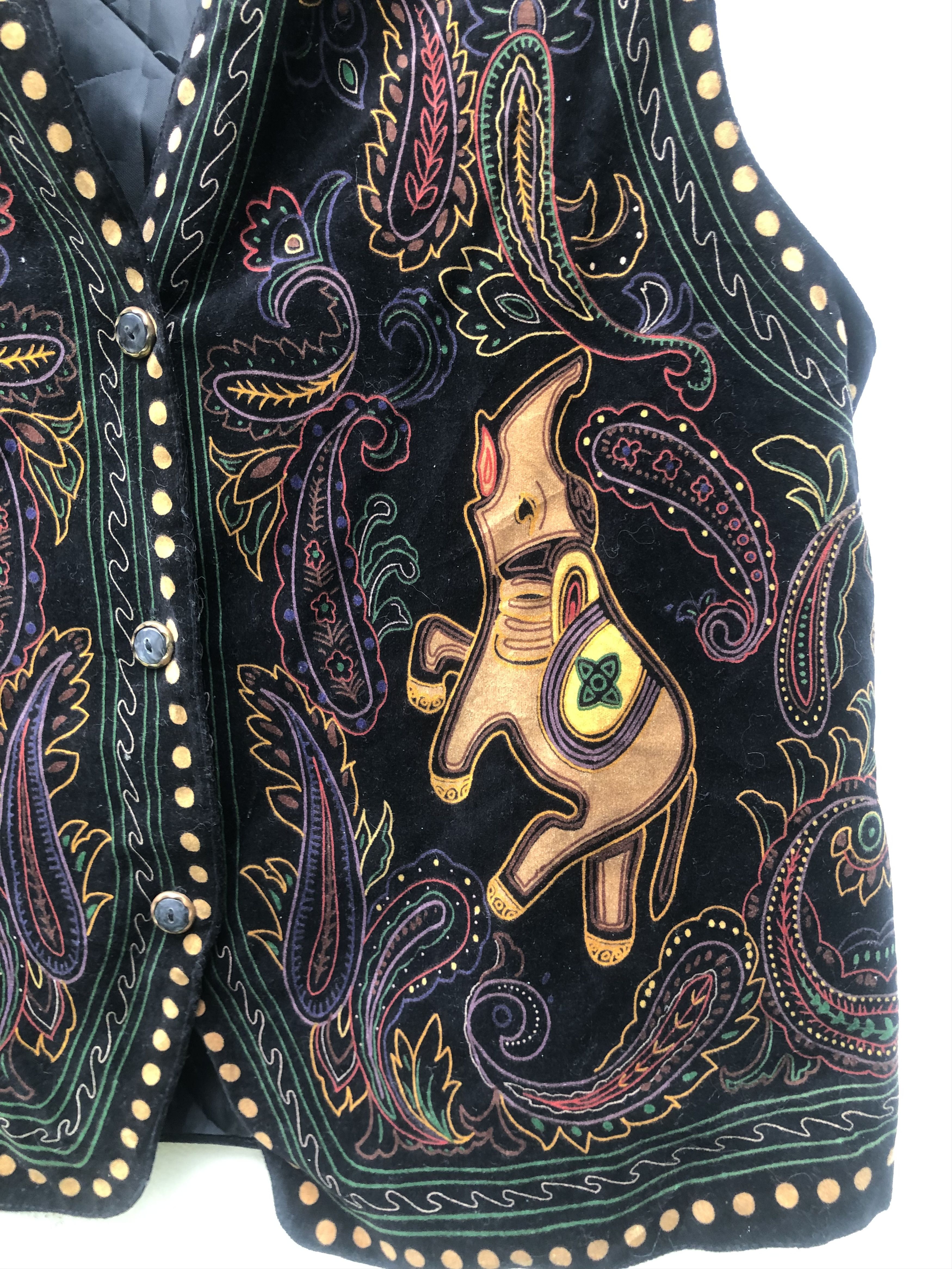 Japanese Brand × Vintage Vintage Elephant Vest Japanese Designer Fashion Style Size US M / EU 48-50 / 2 - 6 Thumbnail