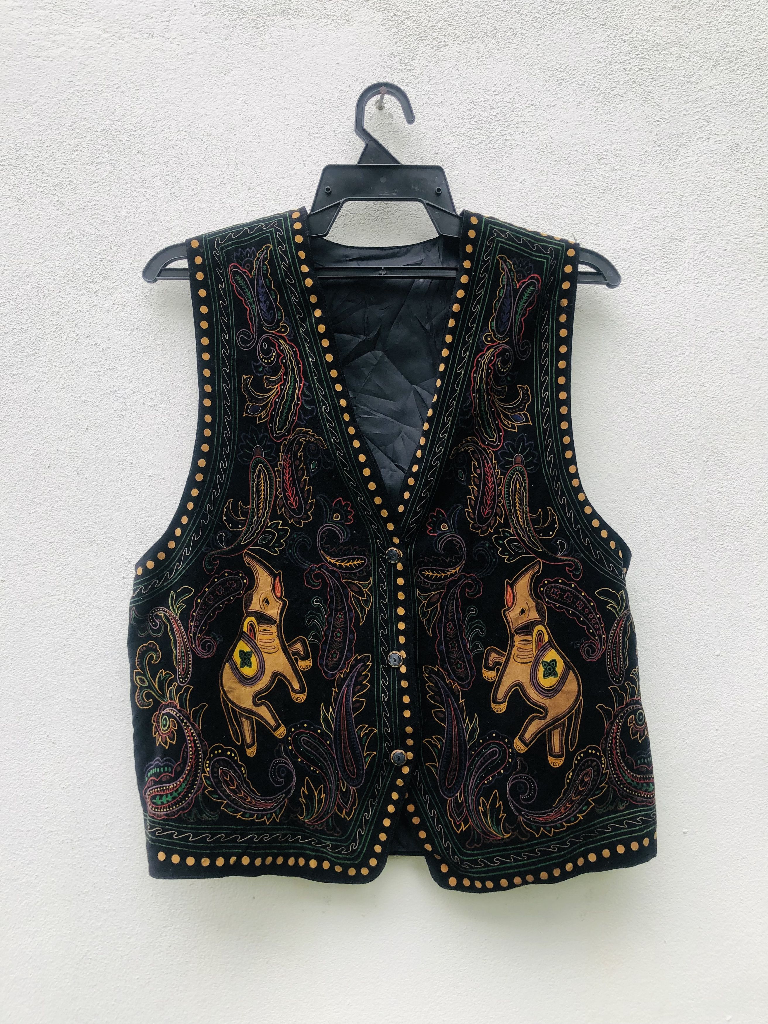 Japanese Brand × Vintage Vintage Elephant Vest Japanese Designer Fashion Style Size US M / EU 48-50 / 2 - 1 Thumbnail