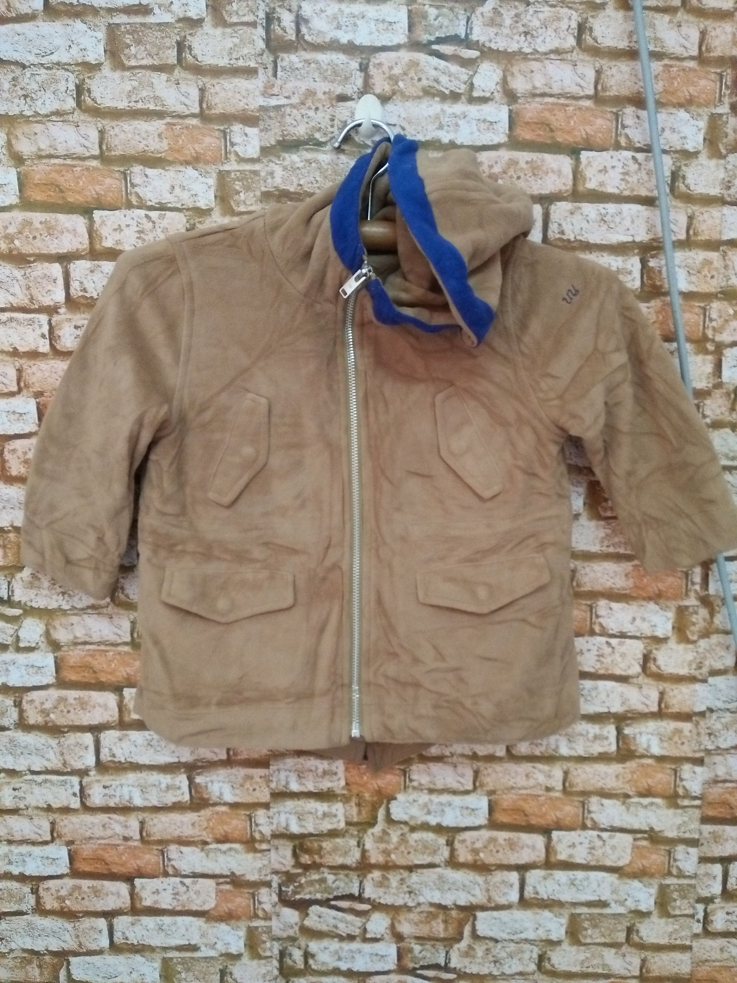 image of Jun Takahashi x Undercover Uniqlo For Kids Squirrel Jacket (A973) in Desert (Size Small)