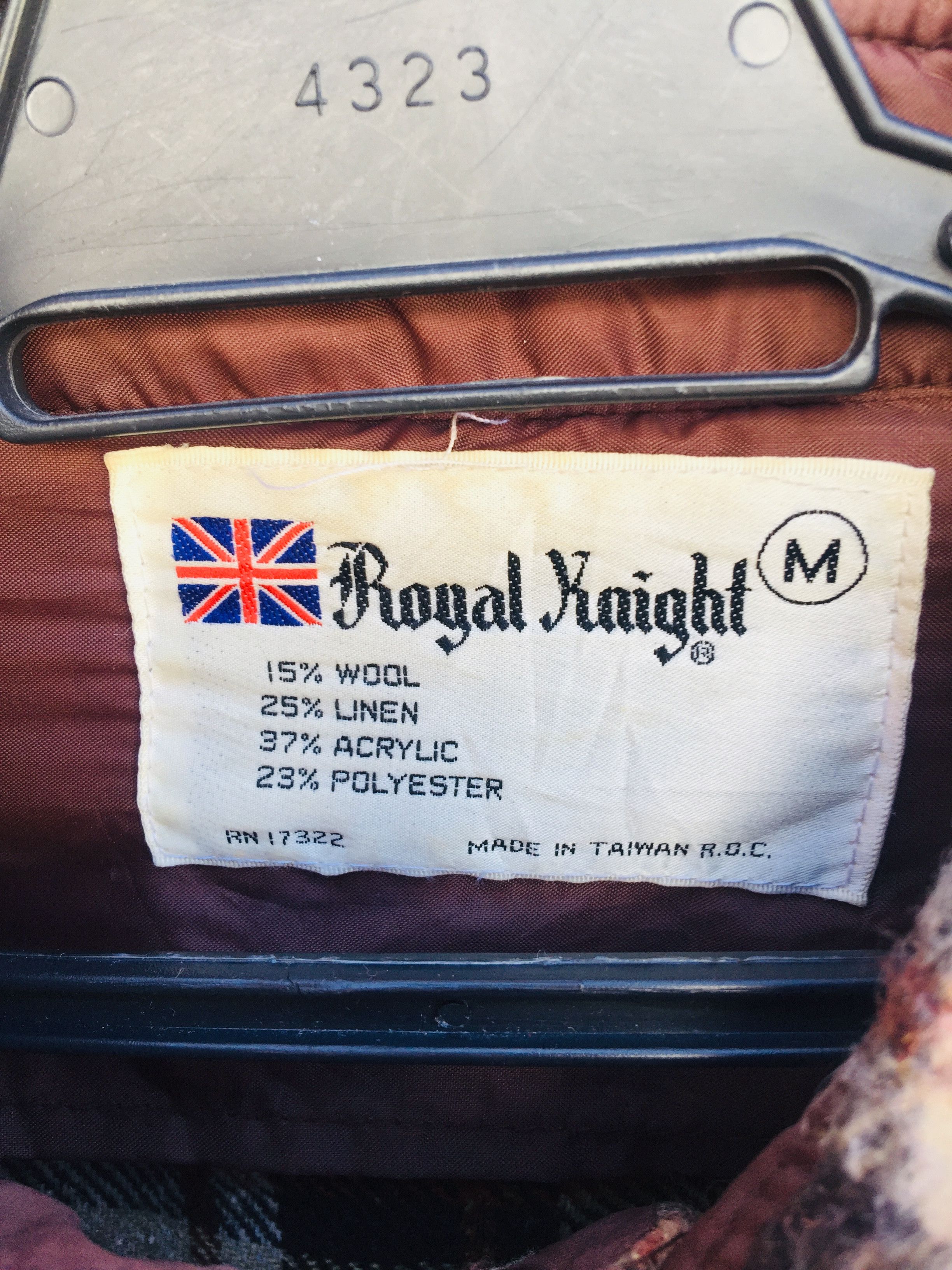 Japanese Brand Vintage Royal Knight Travis Scott Fashion Style Size US M / EU 48-50 / 2 - 6 Thumbnail