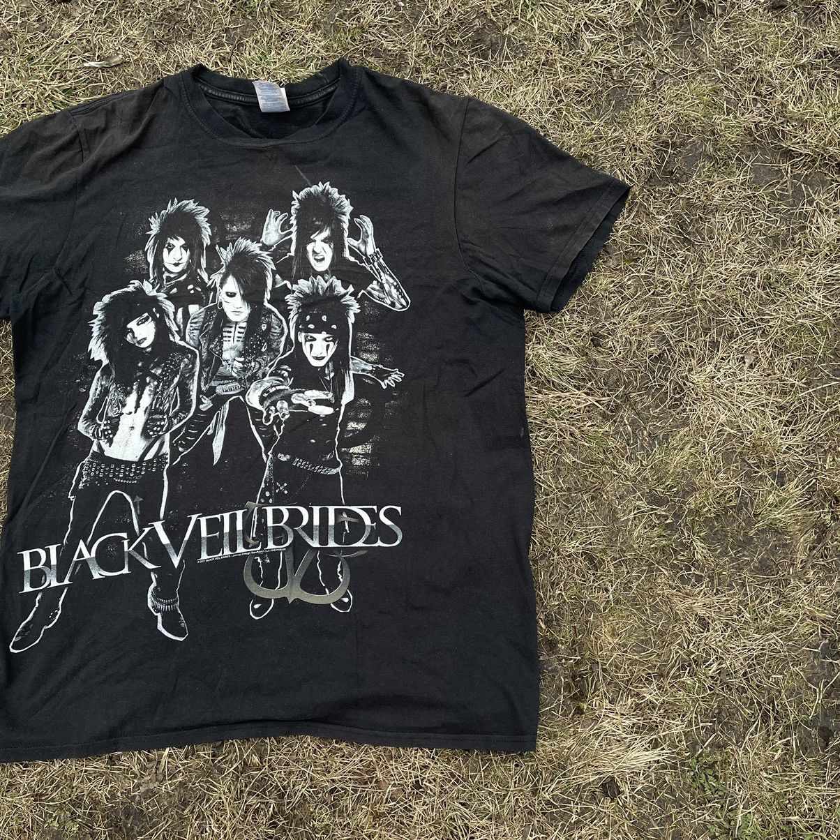 Band Tees Vintage 90s 666 Skulls Sexy Vamp Dead Face Horror Tee 90s Size US M / EU 48-50 / 2 - 2 Thumbnail