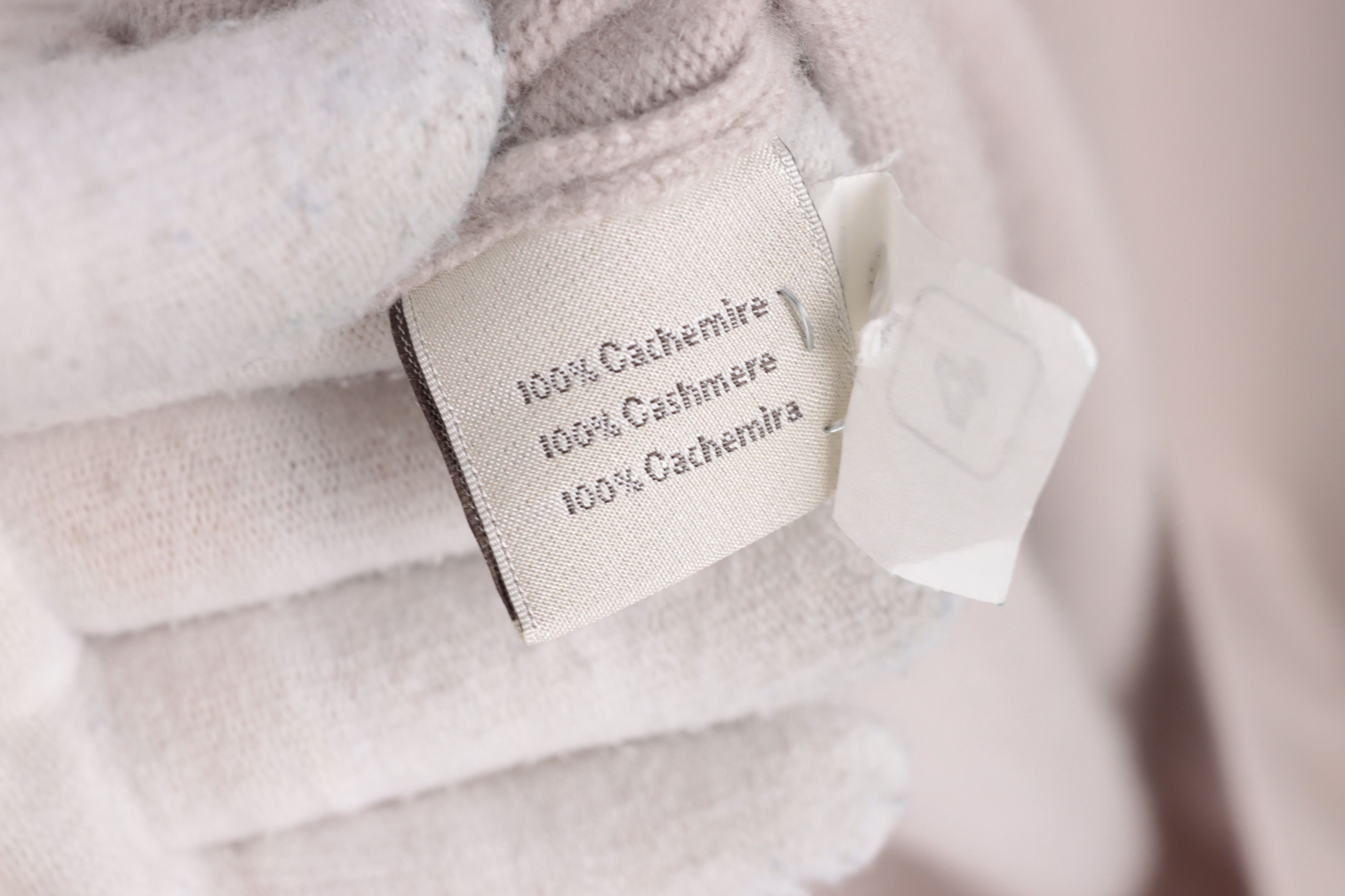 Designer × Hermes Hermes Beige Cashmere Buttoned Sweater Size US M / EU 48-50 / 2 - 8 Thumbnail
