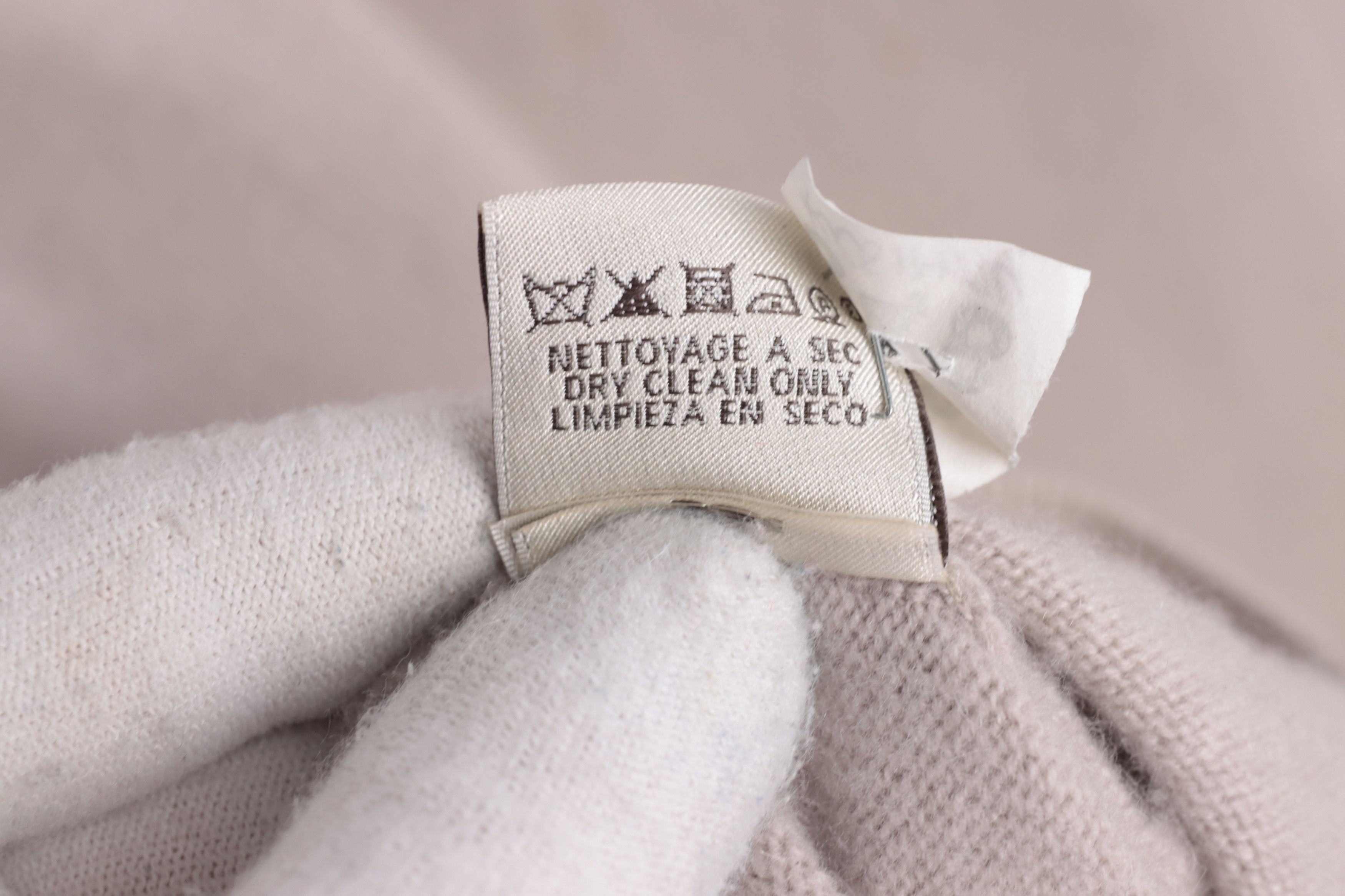 Designer × Hermes Hermes Beige Cashmere Buttoned Sweater Size US M / EU 48-50 / 2 - 9 Thumbnail