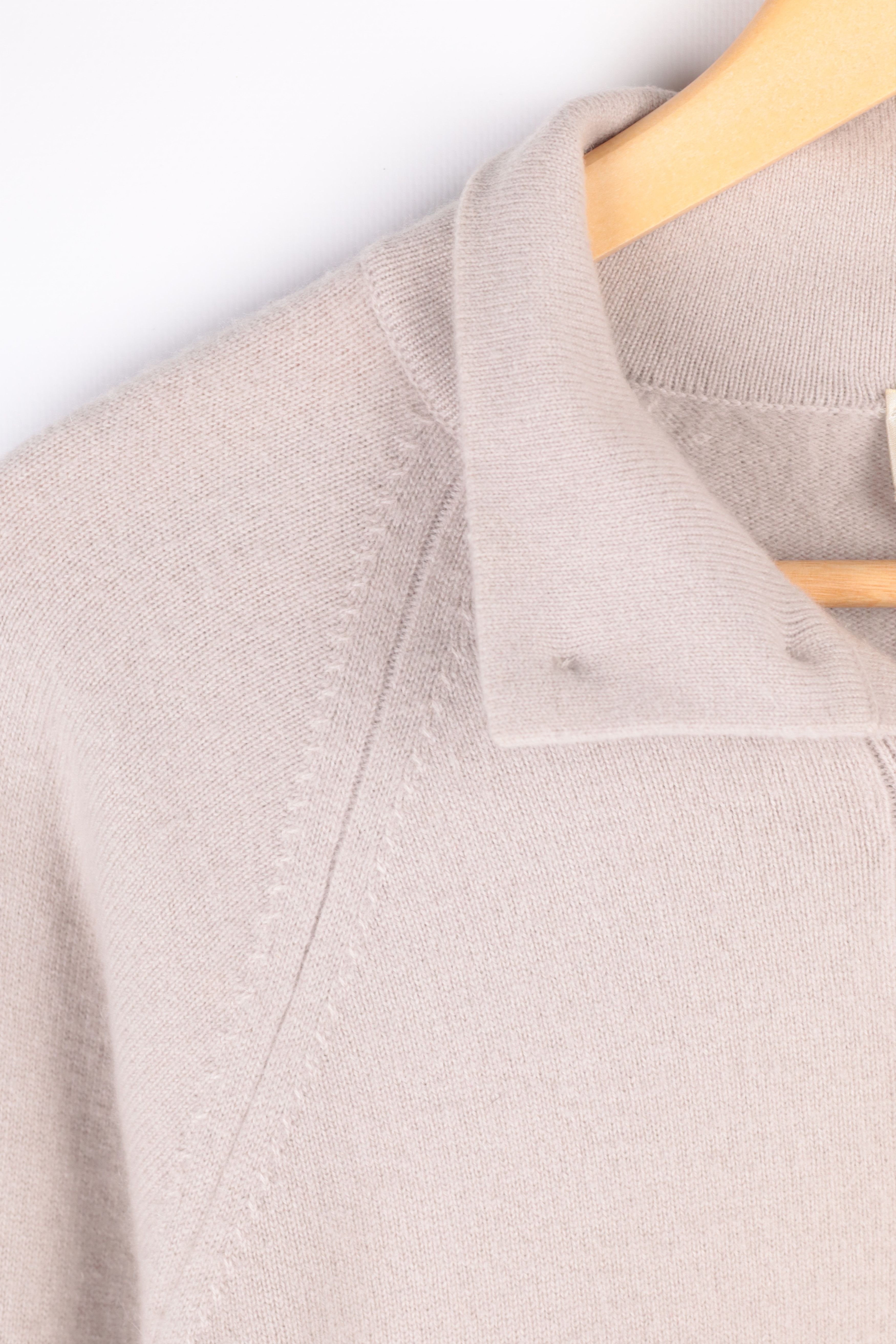 Designer × Hermes Hermes Beige Cashmere Buttoned Sweater Size US M / EU 48-50 / 2 - 4 Thumbnail