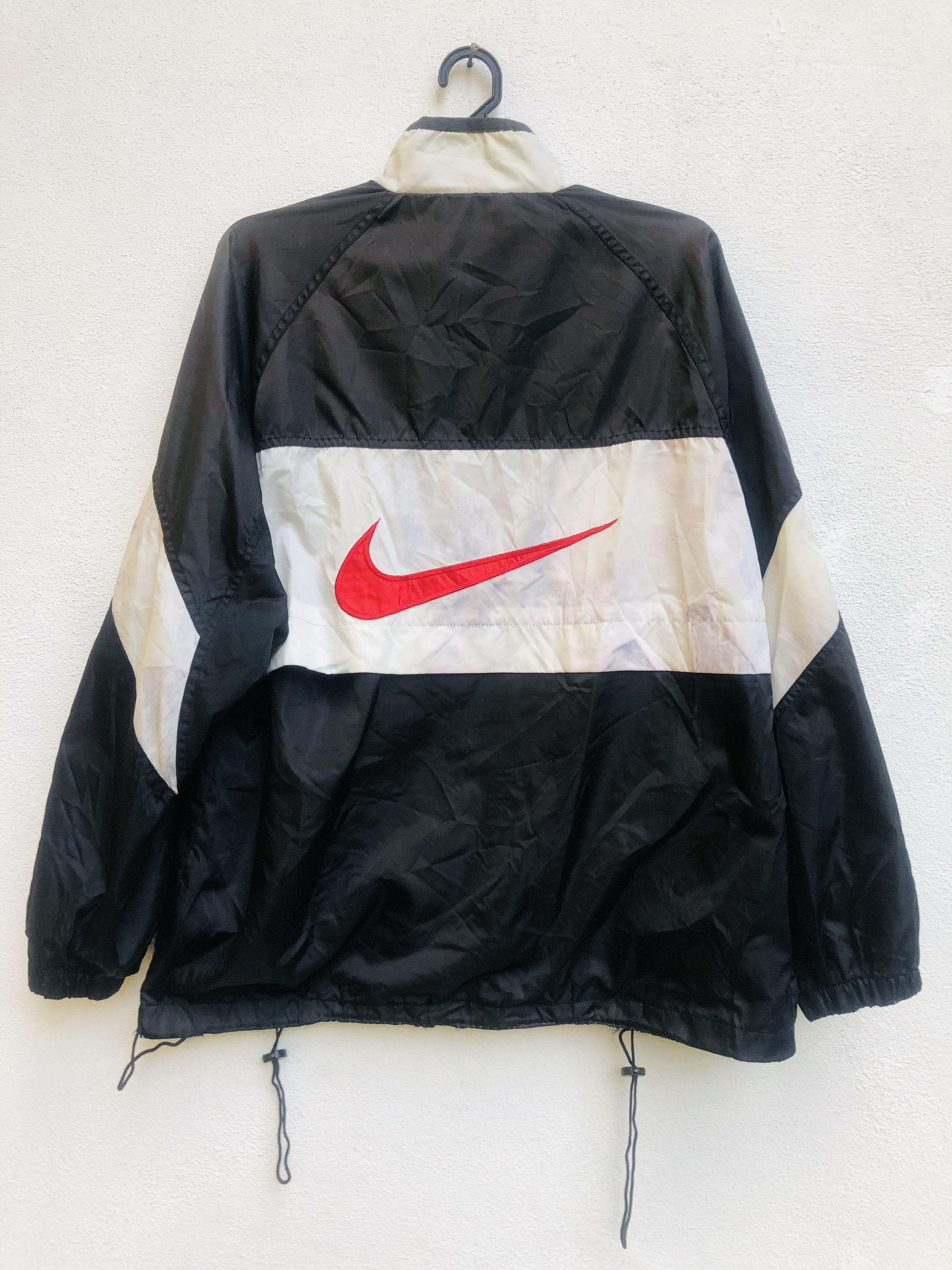 Japanese Brand × Nike Vintage Nike Windbreaker Japan Travis Scott Fashion Style Size US L / EU 52-54 / 3 - 1 Thumbnail