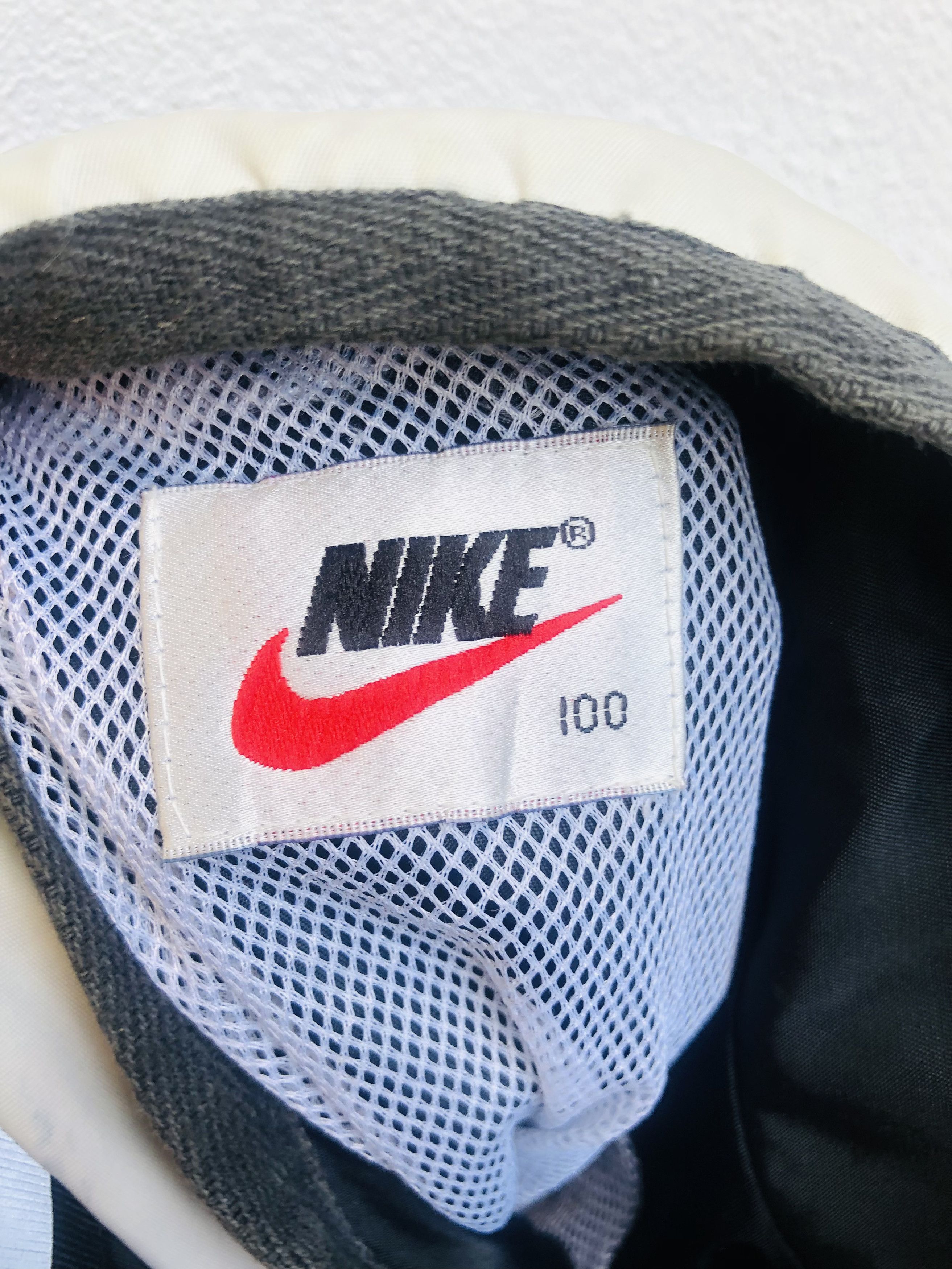 Japanese Brand × Nike Vintage Nike Windbreaker Japan Travis Scott Fashion Style Size US L / EU 52-54 / 3 - 6 Thumbnail